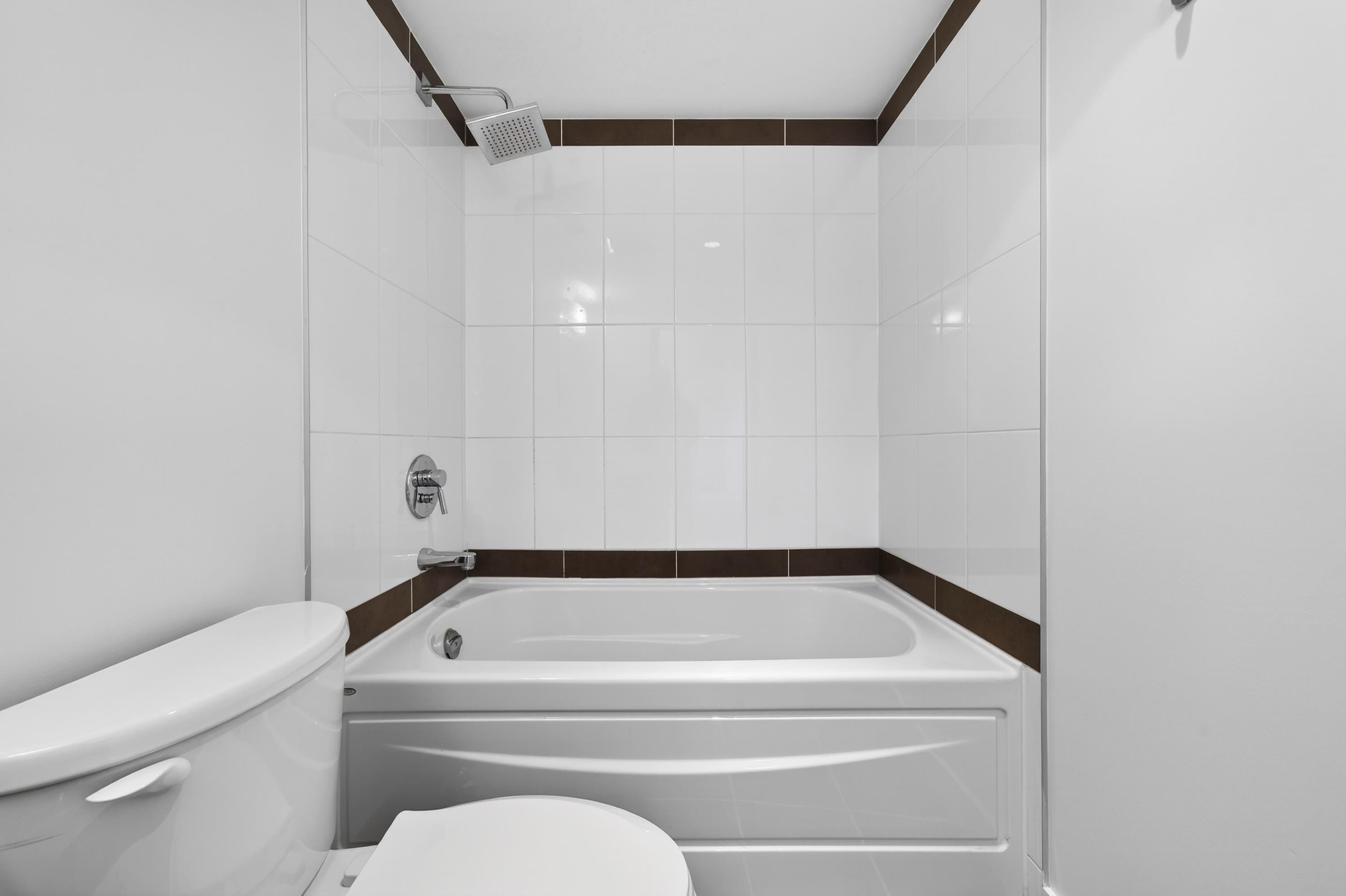 1102 188 KEEFER PLACE Unit: 1102