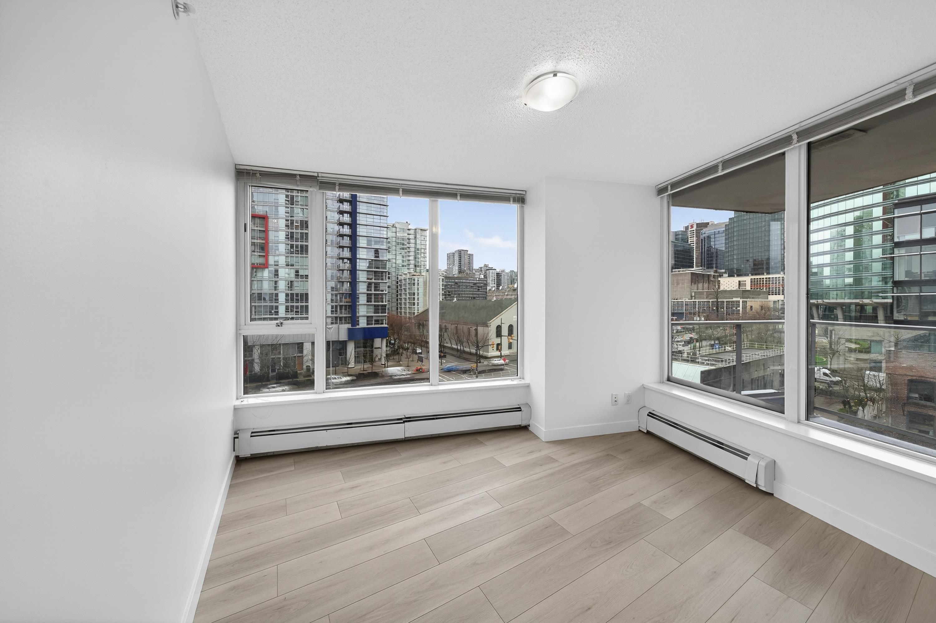 1102 188 KEEFER PLACE Unit: 1102