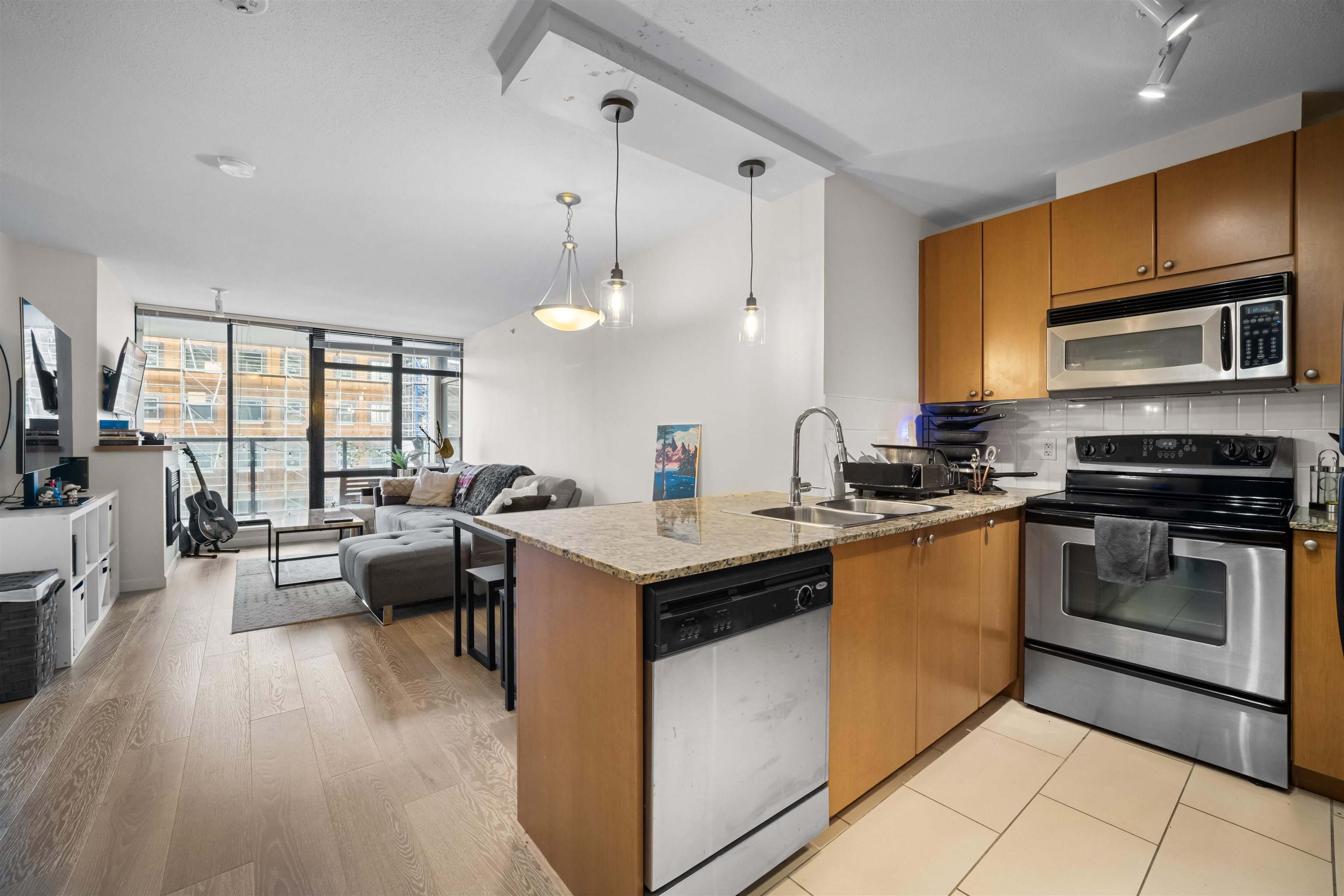 608 610 VICTORIA STREET Unit: 608