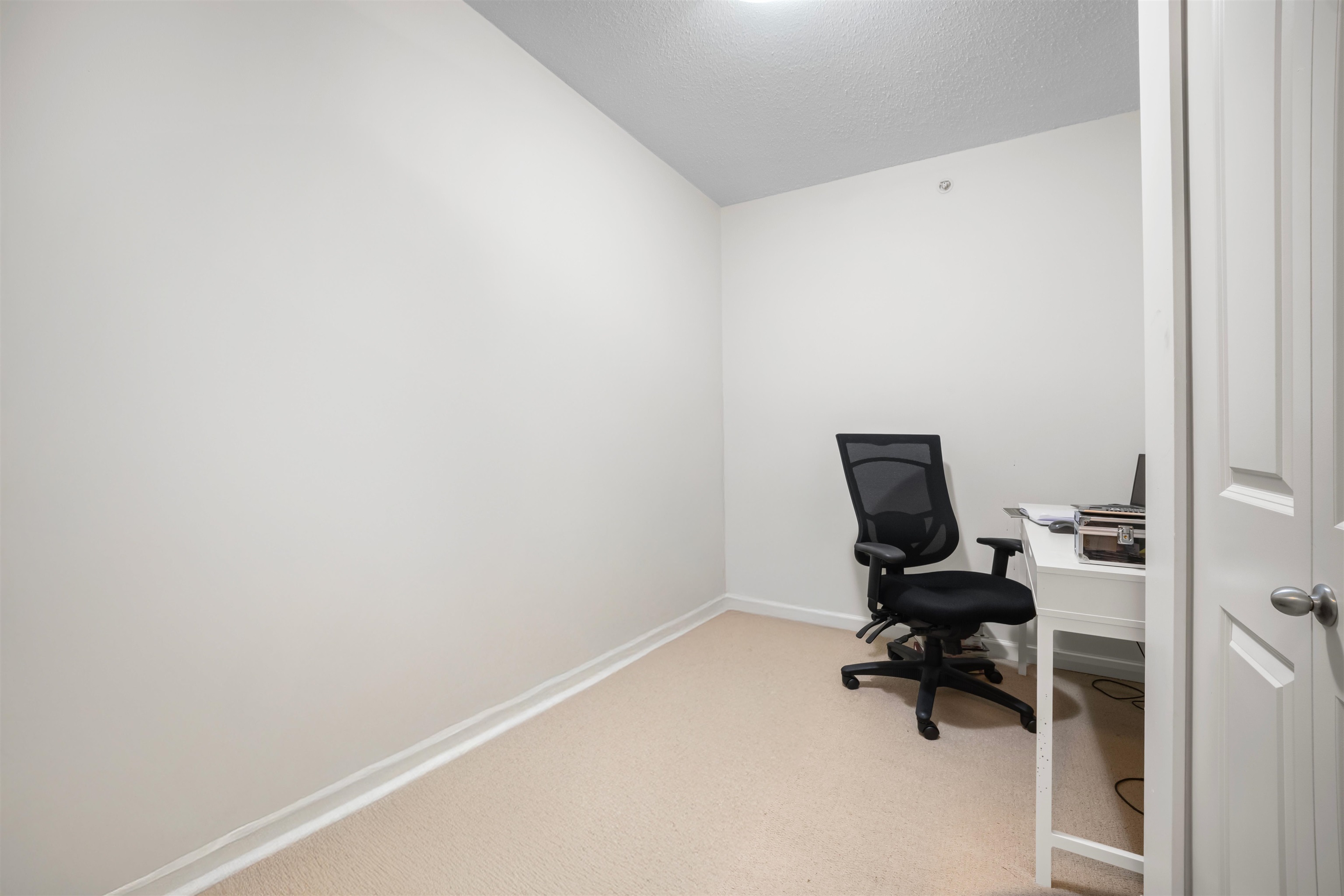 608 610 VICTORIA STREET Unit: 608