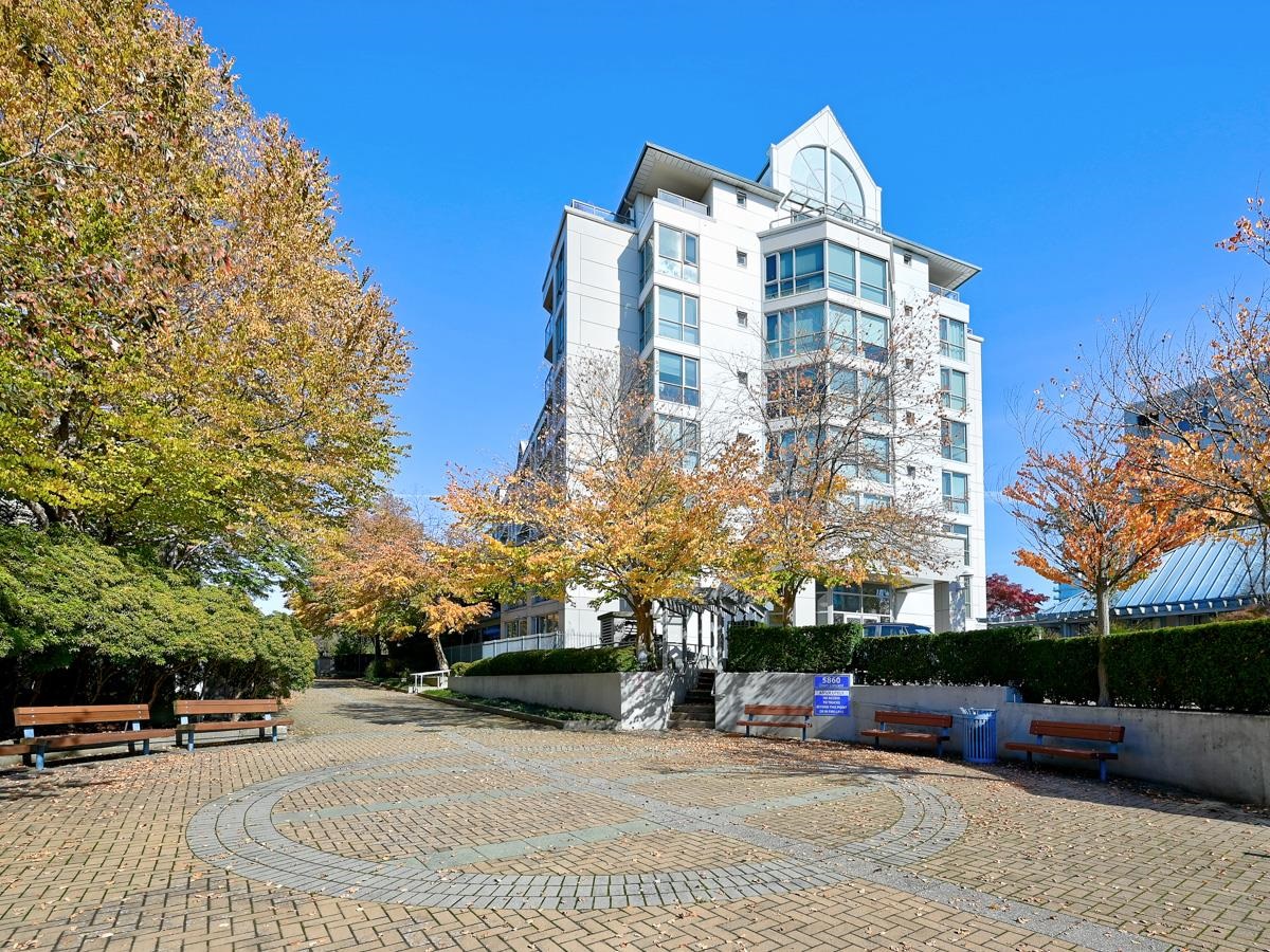 201 5860 DOVER CRESCENT Unit: 201