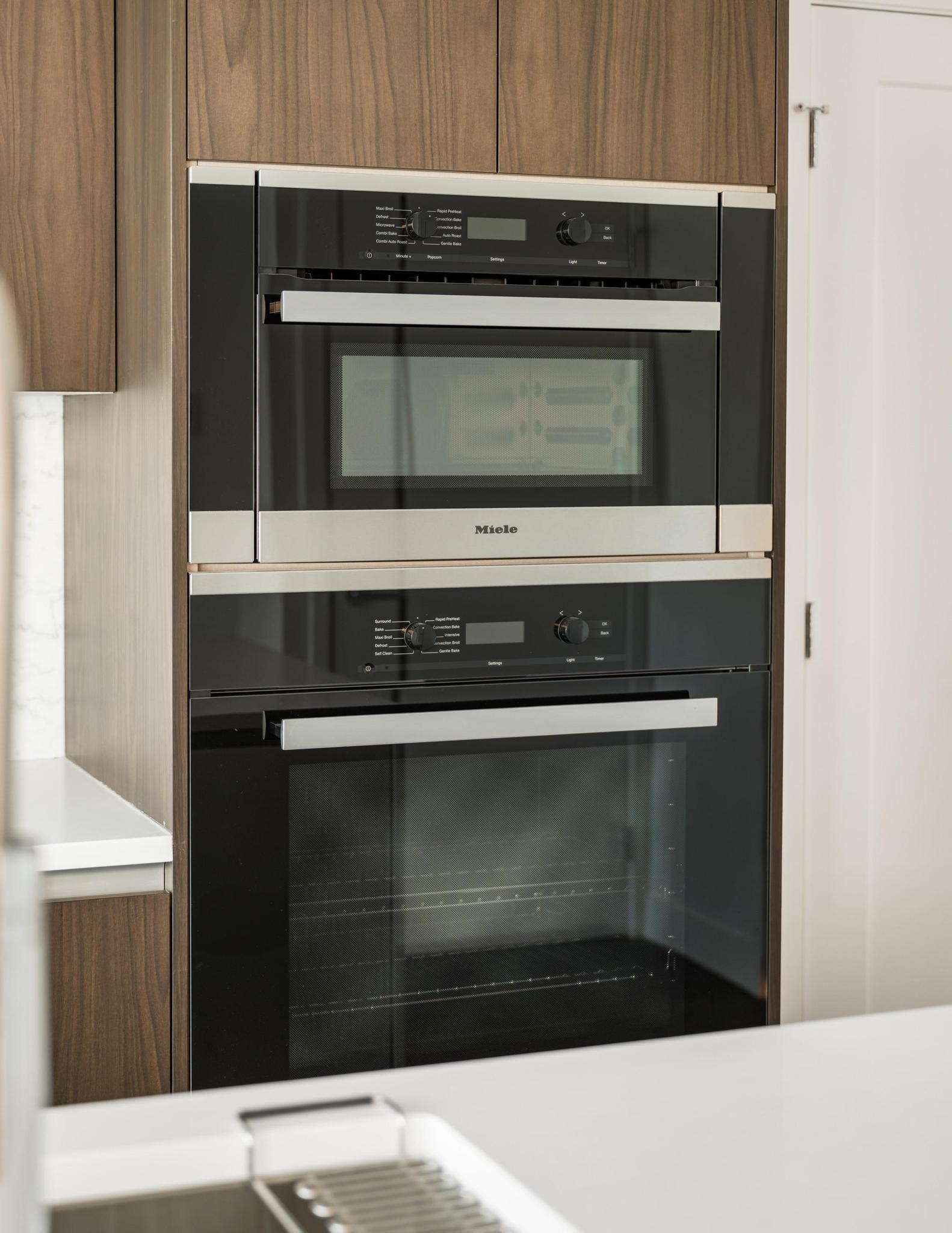 302 2888 ARBUTUS STREET Unit: 302