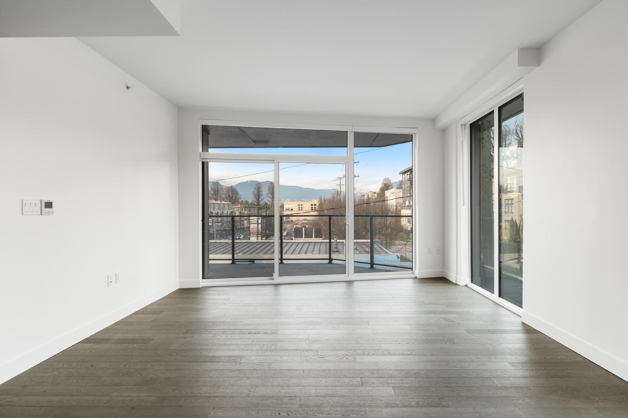 302 2888 ARBUTUS STREET Unit: 302