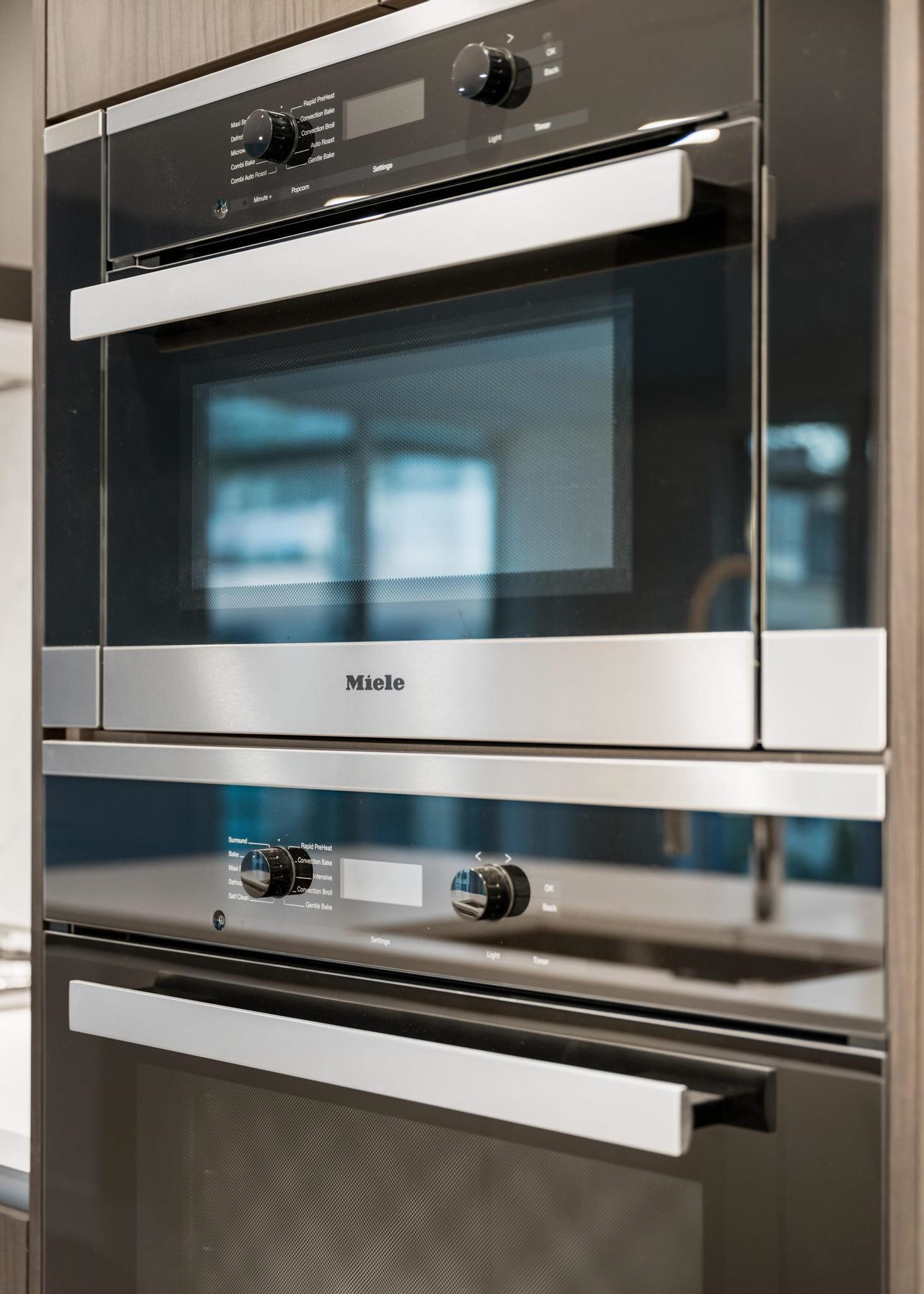 302 2888 ARBUTUS STREET Unit: 302