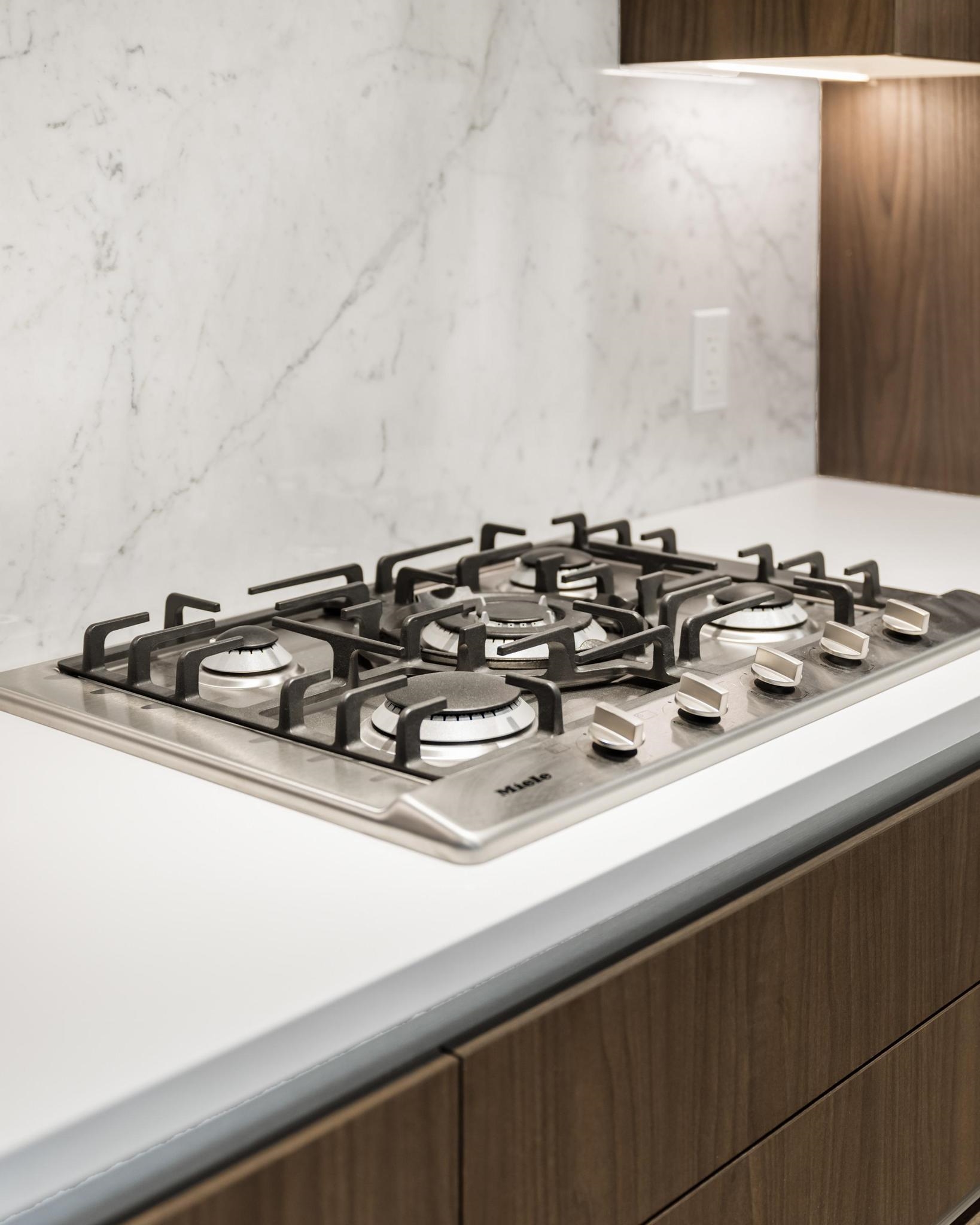 302 2888 ARBUTUS STREET Unit: 302