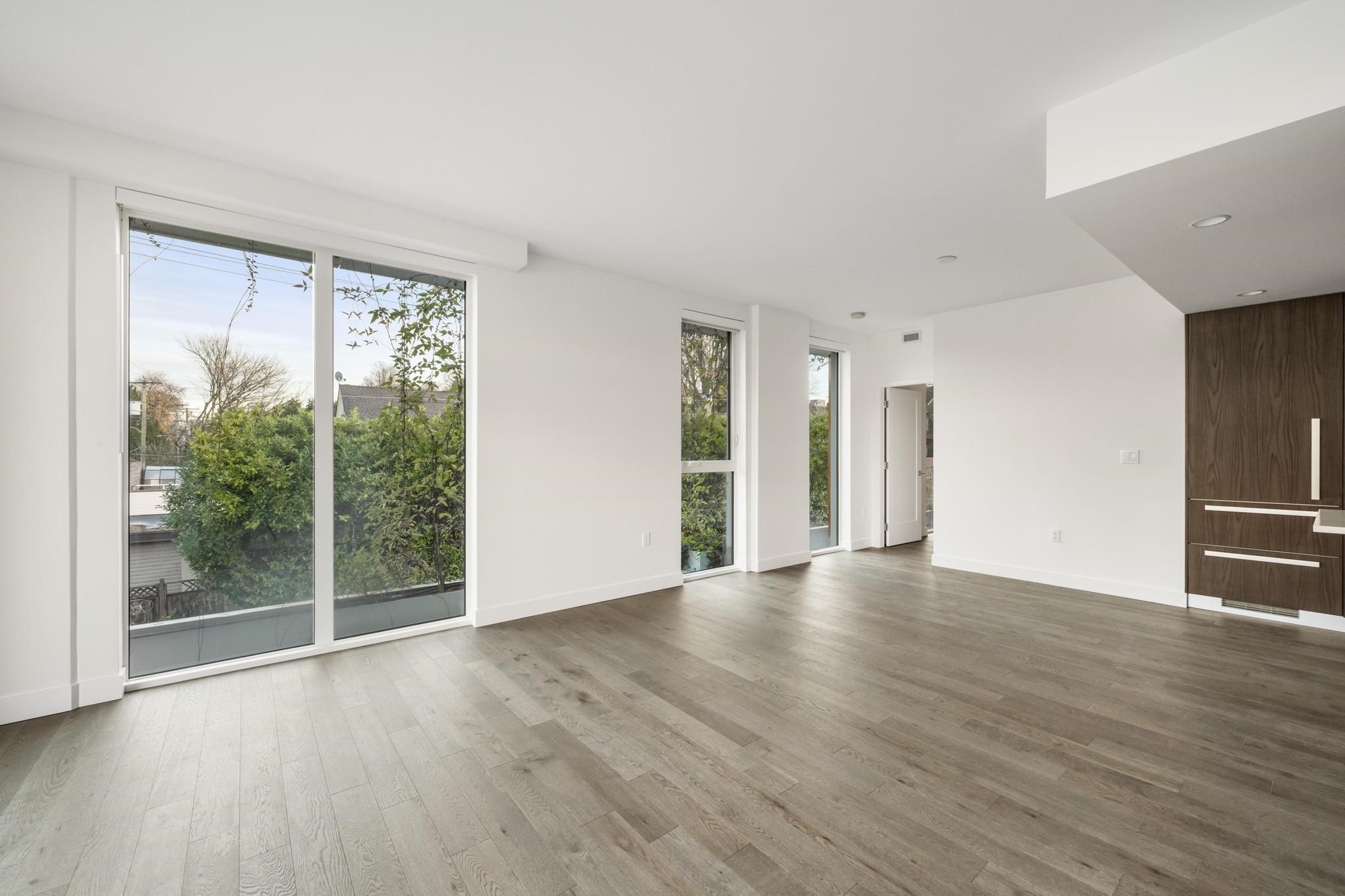 302 2888 ARBUTUS STREET Unit: 302