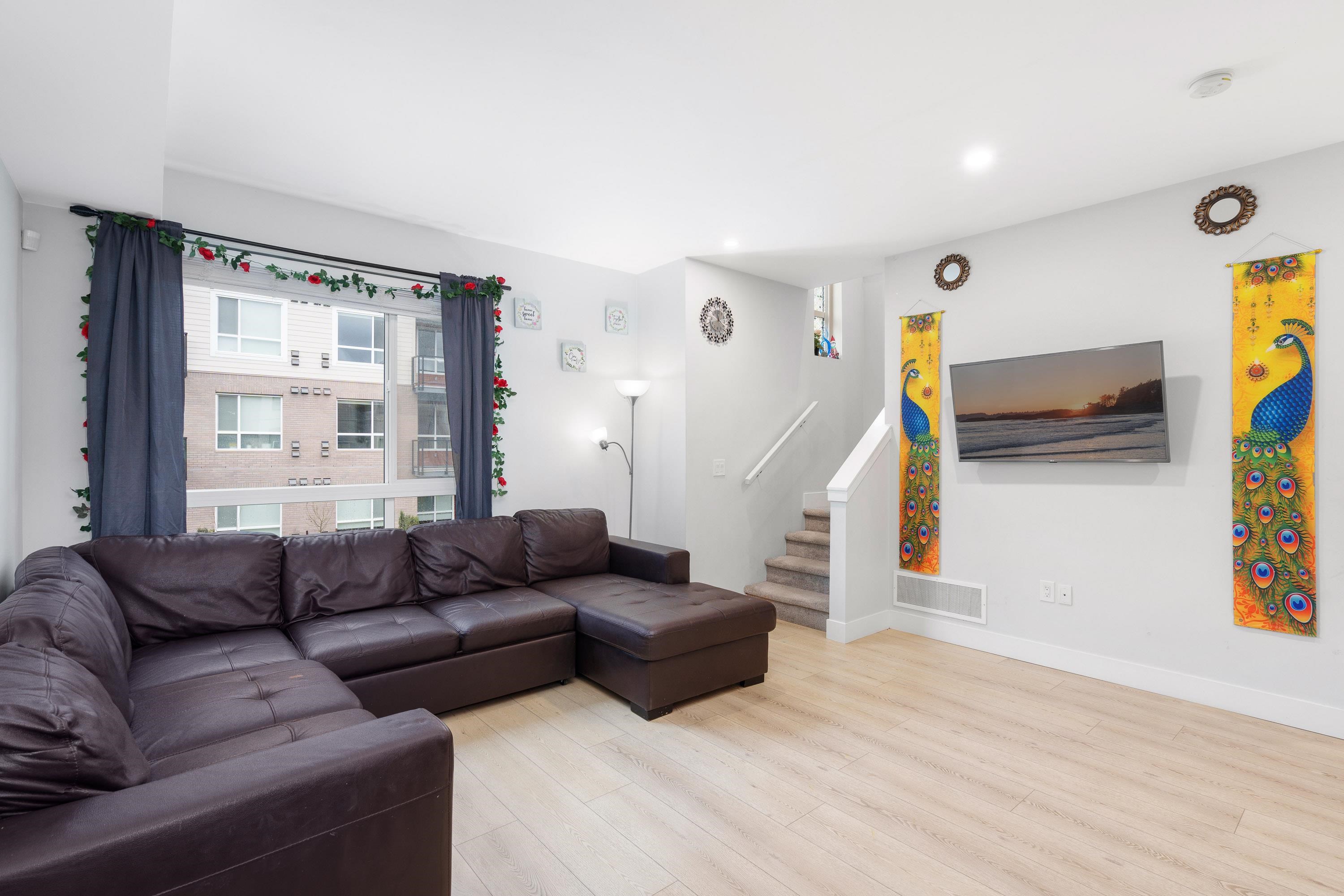 128 30530 CARDINAL AVENUE Unit: 128