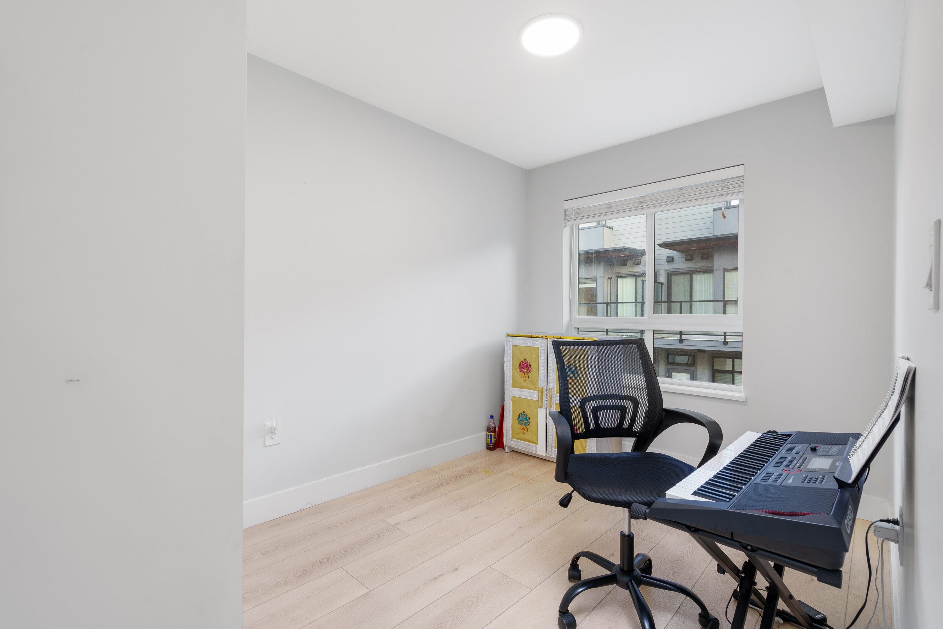 128 30530 CARDINAL AVENUE Unit: 128