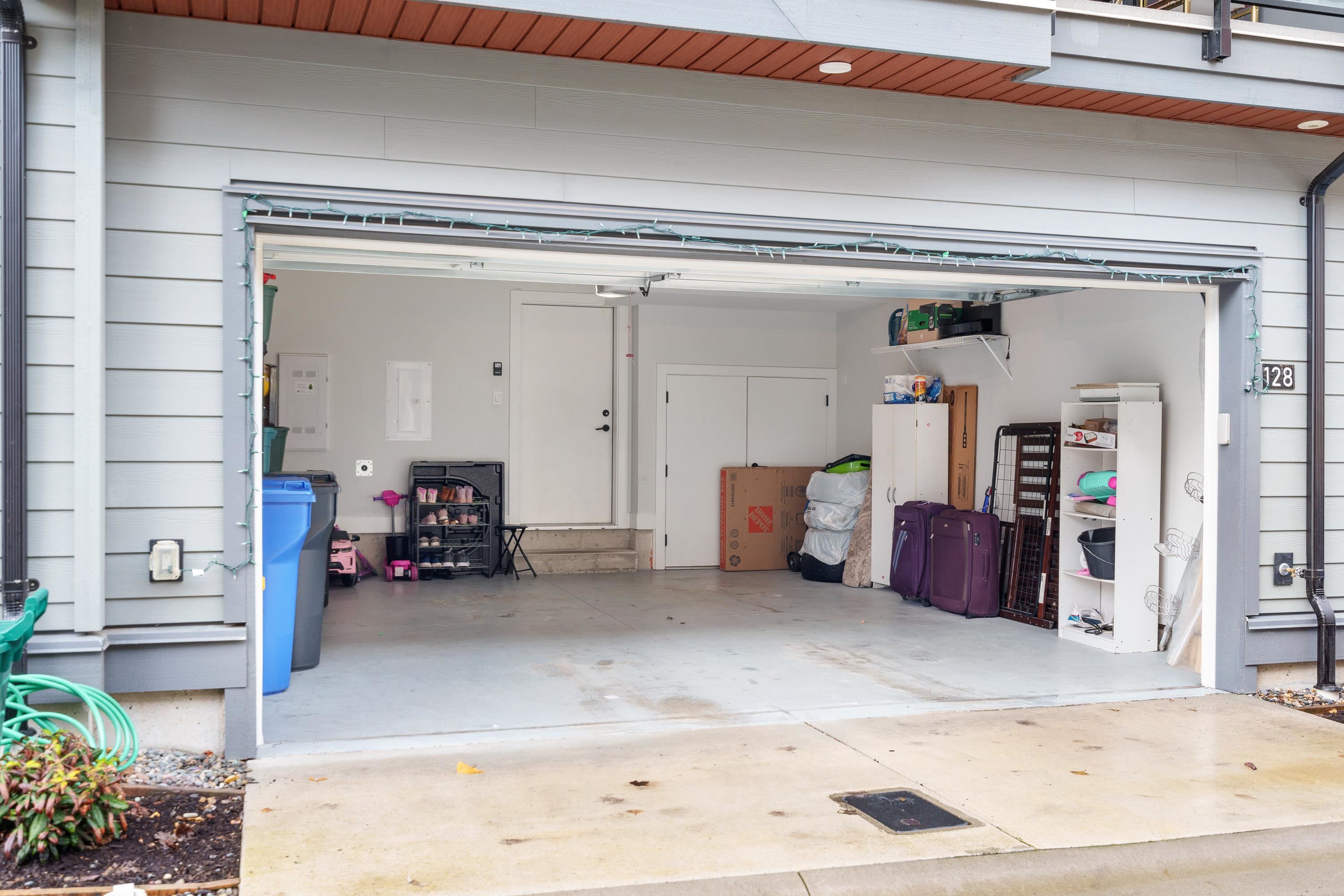 128 30530 CARDINAL AVENUE Unit: 128