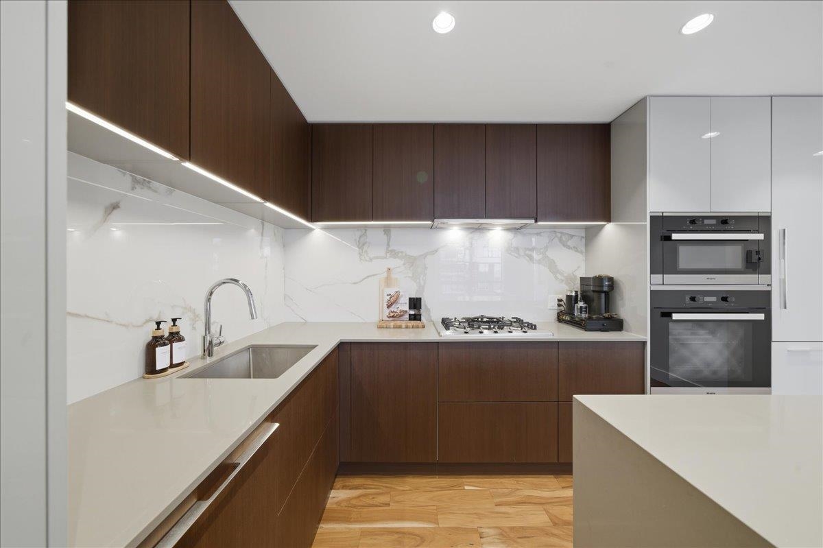 608 1675 LIONS GATE LANE Unit: 608