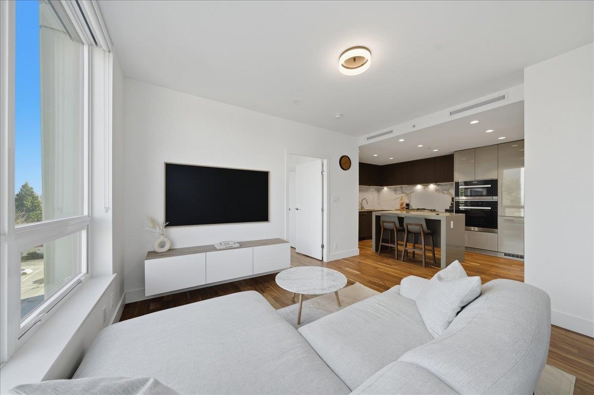 608 1675 LIONS GATE LANE Unit: 608