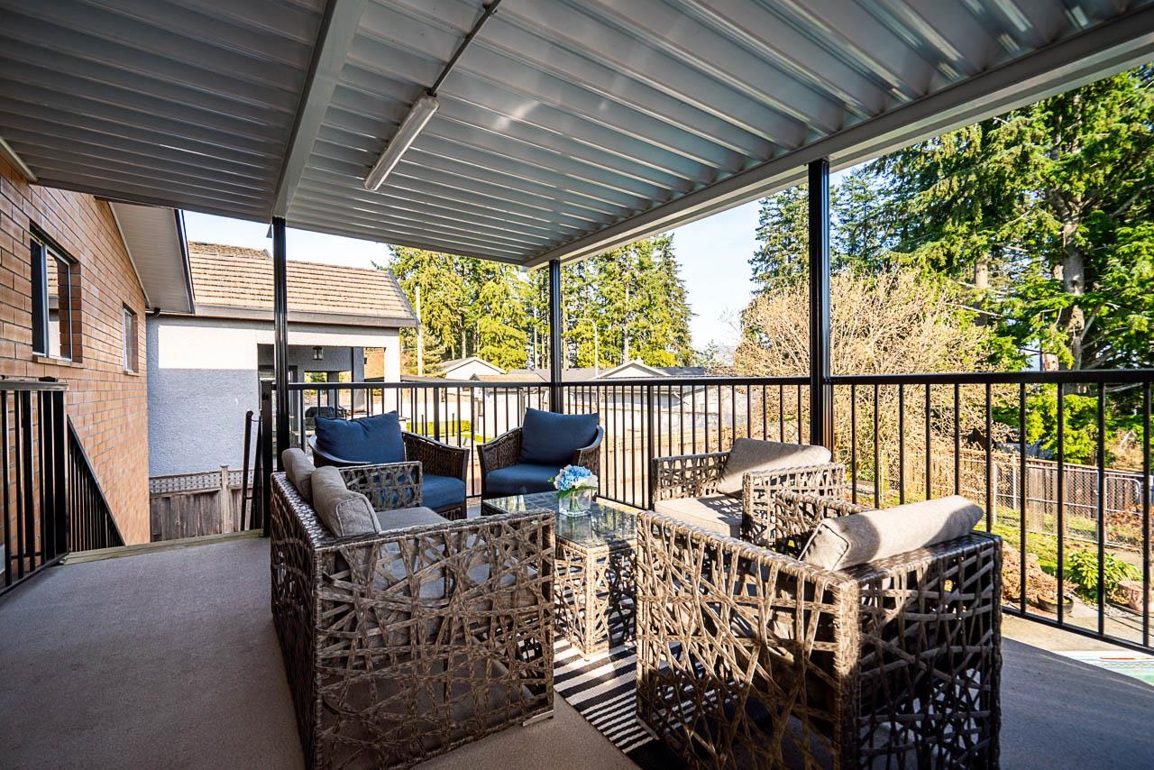 220 N GROSVENOR AVENUE