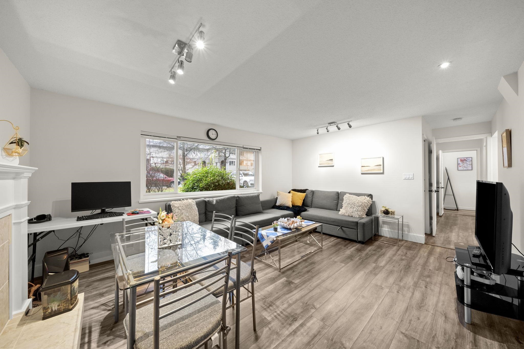 2622 SHAFTSBURY AVENUE