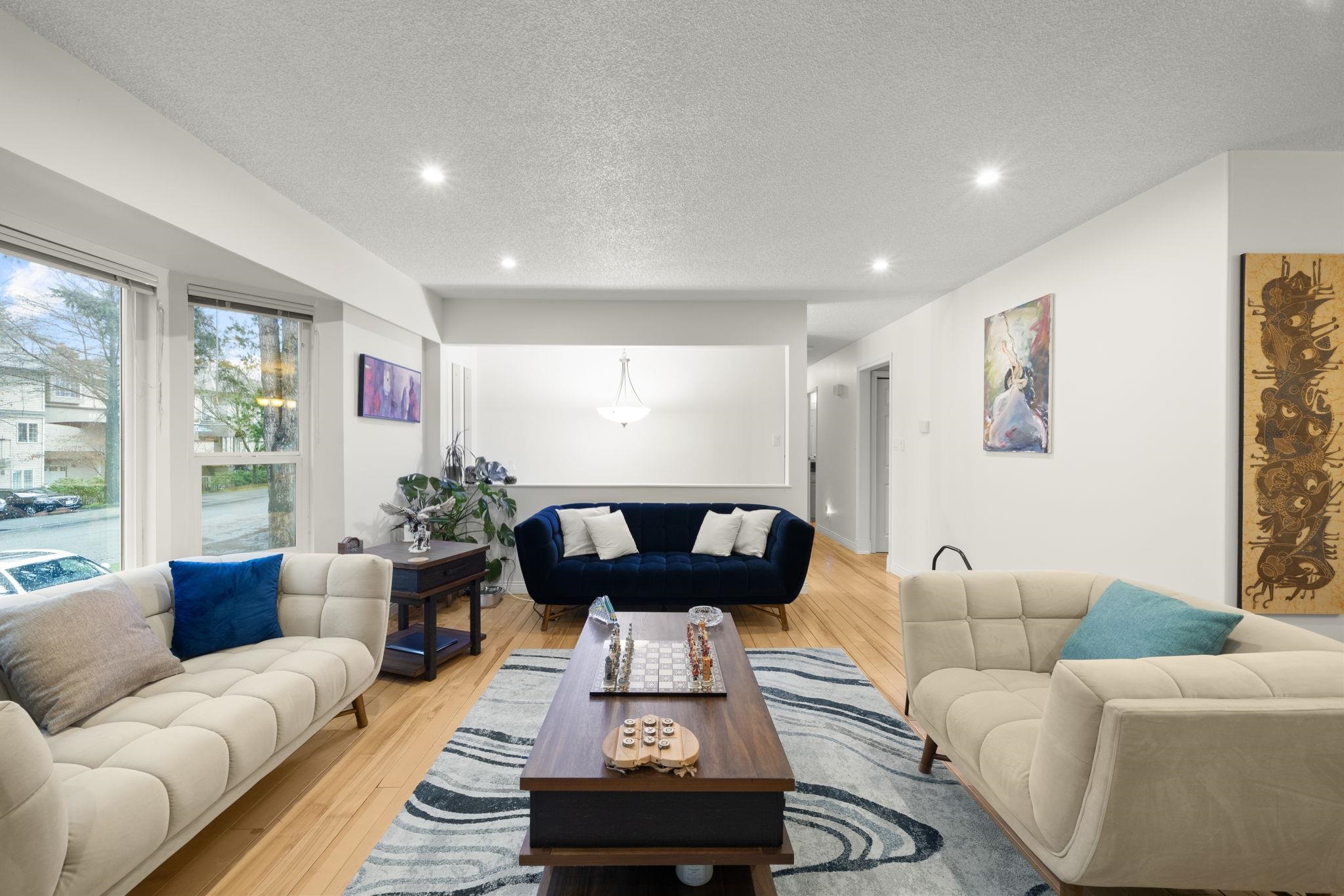 2622 SHAFTSBURY AVENUE