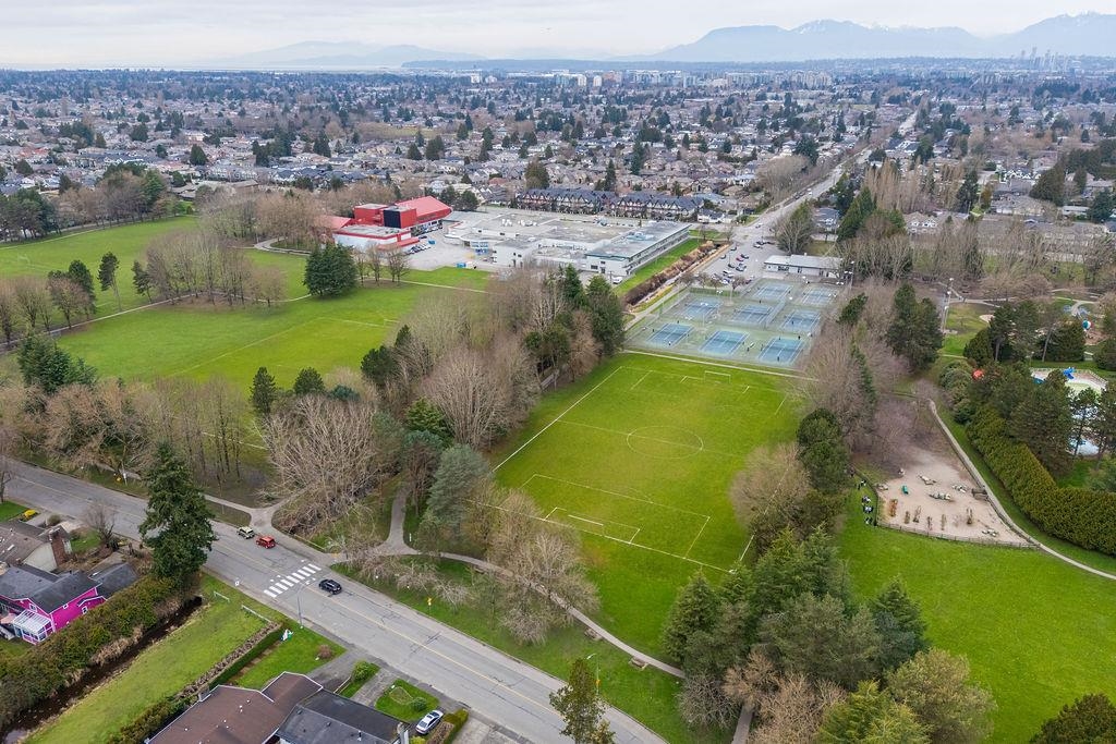 305 10240 RYAN ROAD Unit: 305