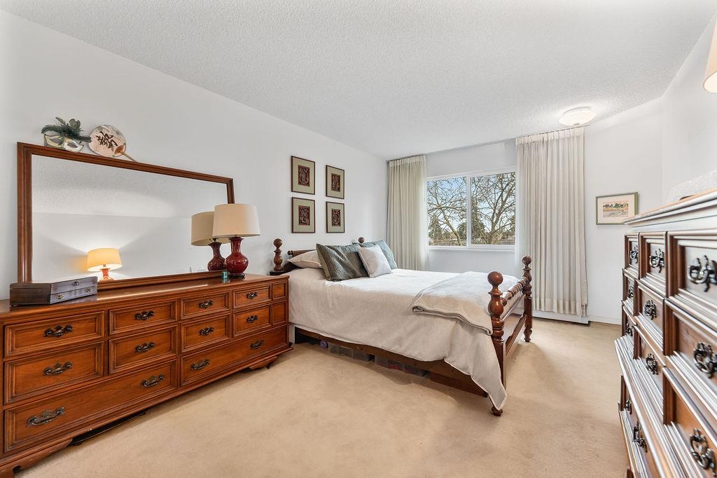 305 10240 RYAN ROAD Unit: 305