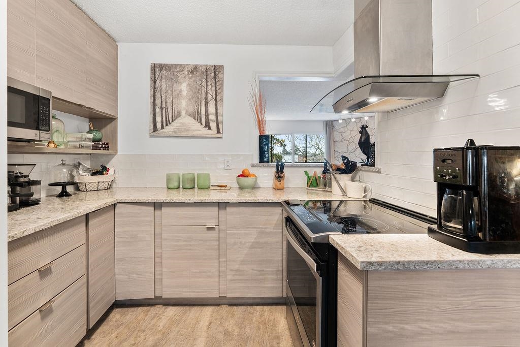 305 10240 RYAN ROAD Unit: 305