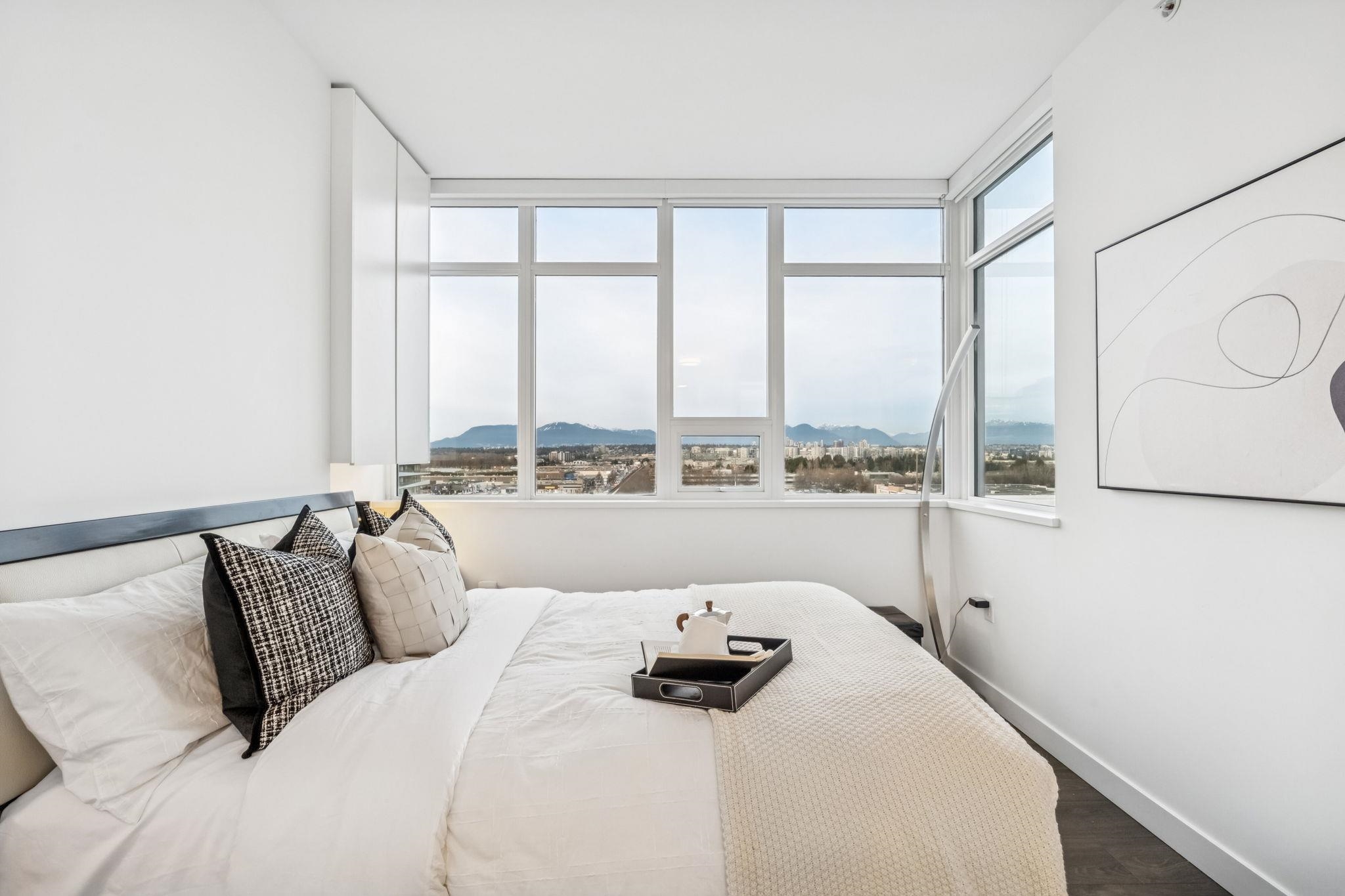 1209 5580 NO. 3 ROAD Unit: 1209