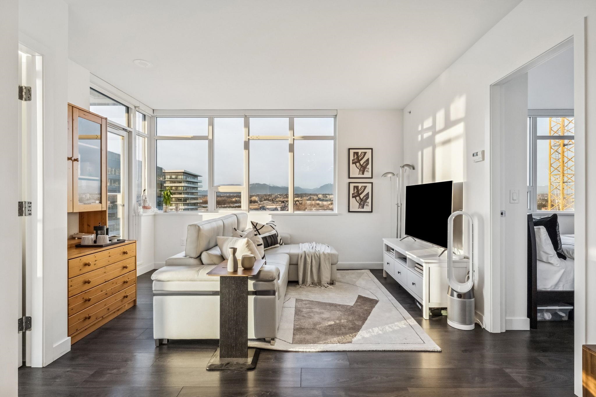 1209 5580 NO. 3 ROAD Unit: 1209