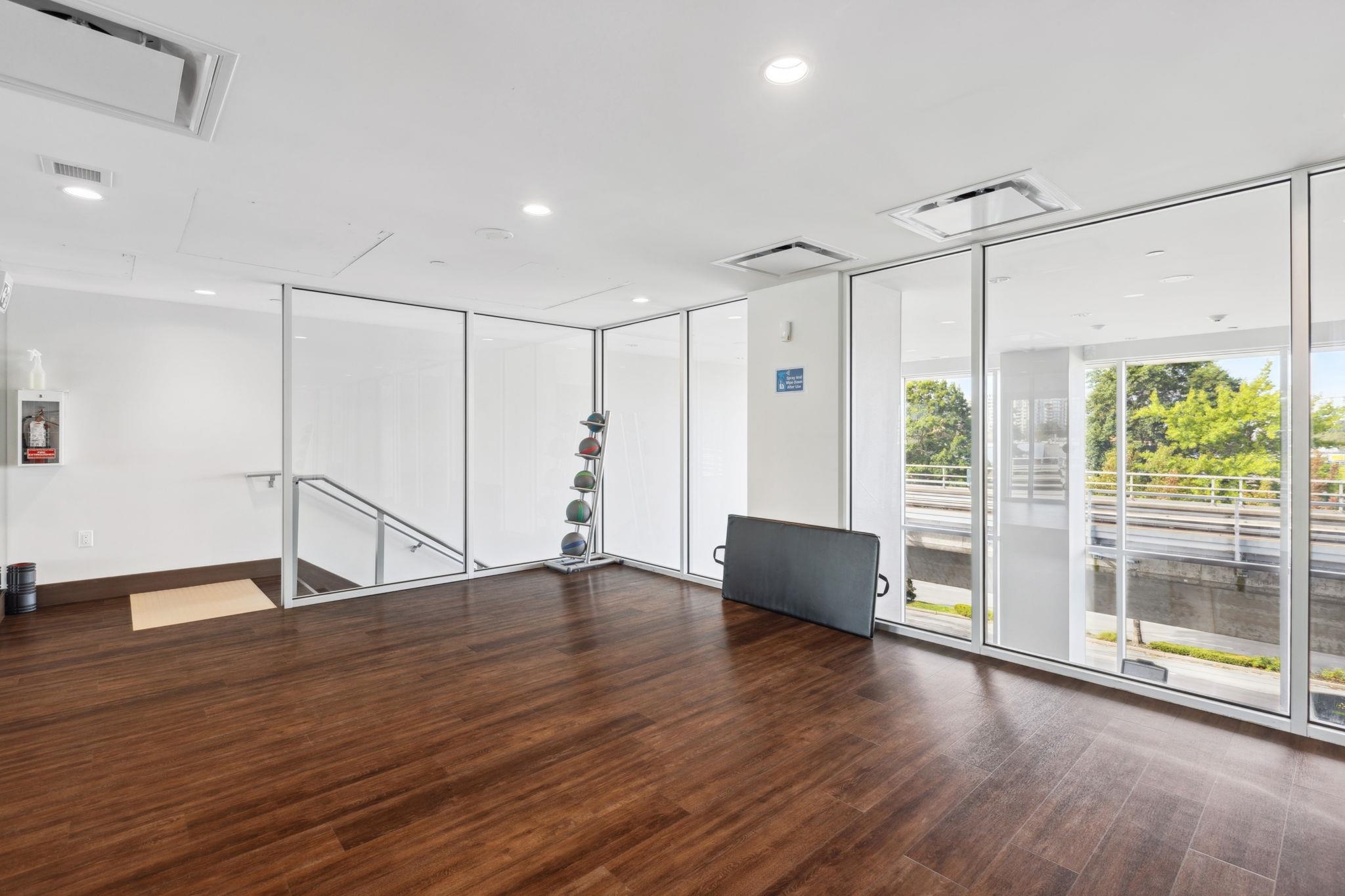 1209 5580 NO. 3 ROAD Unit: 1209