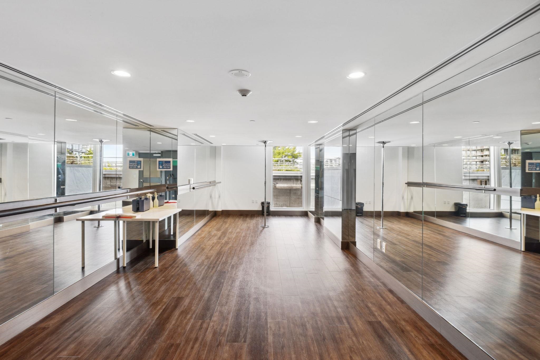 1209 5580 NO. 3 ROAD Unit: 1209