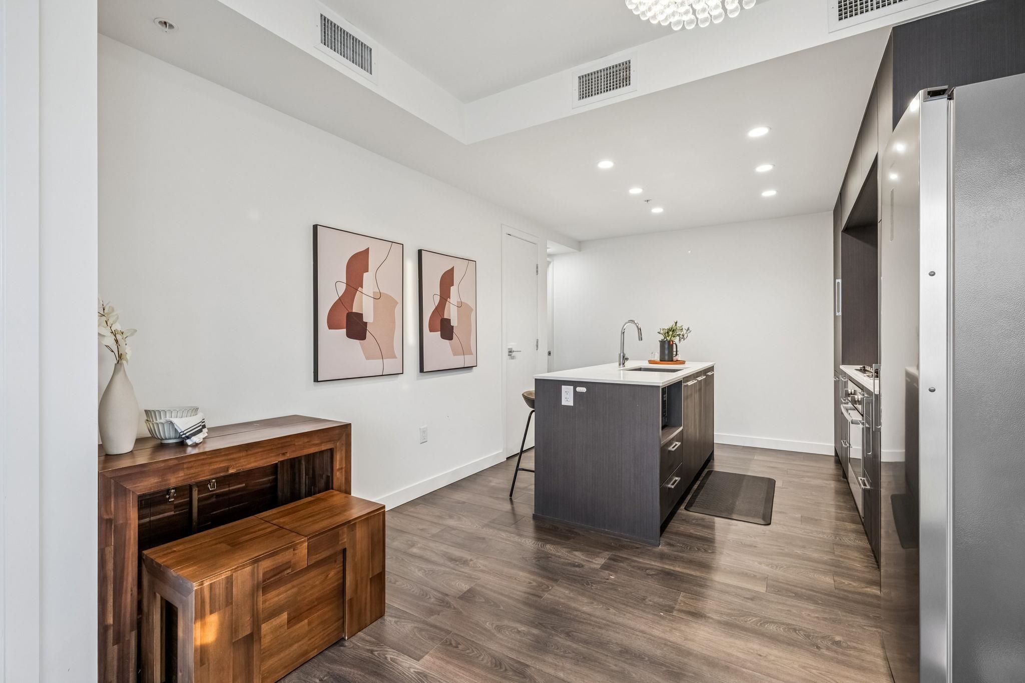 1209 5580 NO. 3 ROAD Unit: 1209