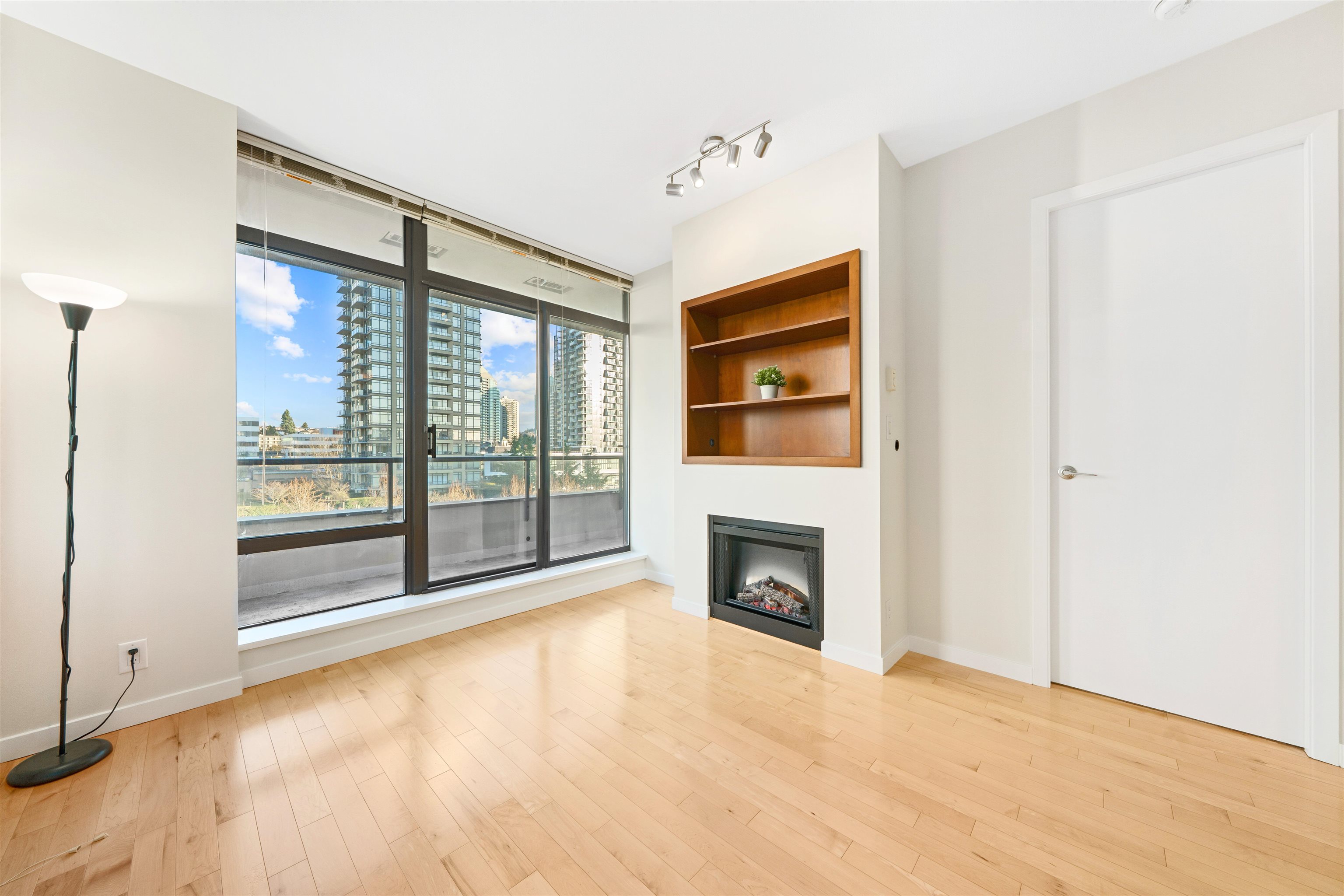 605 2345 MADISON AVENUE Unit: 605
