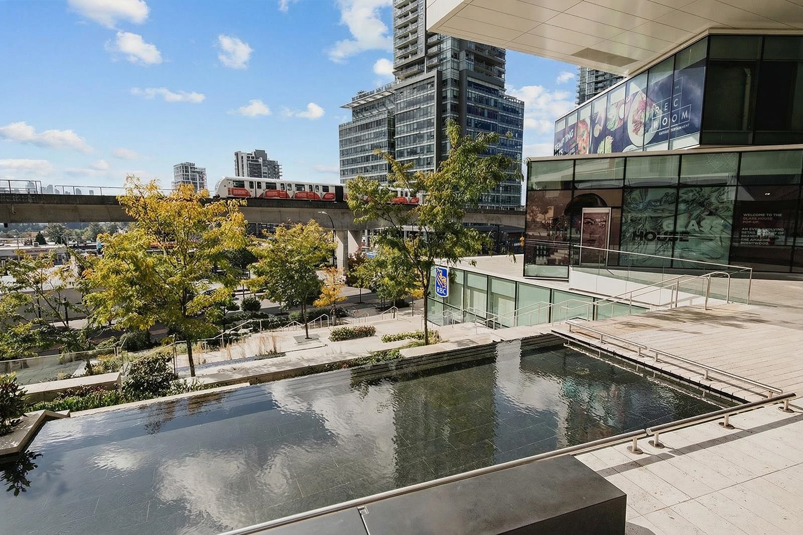 605 2345 MADISON AVENUE Unit: 605