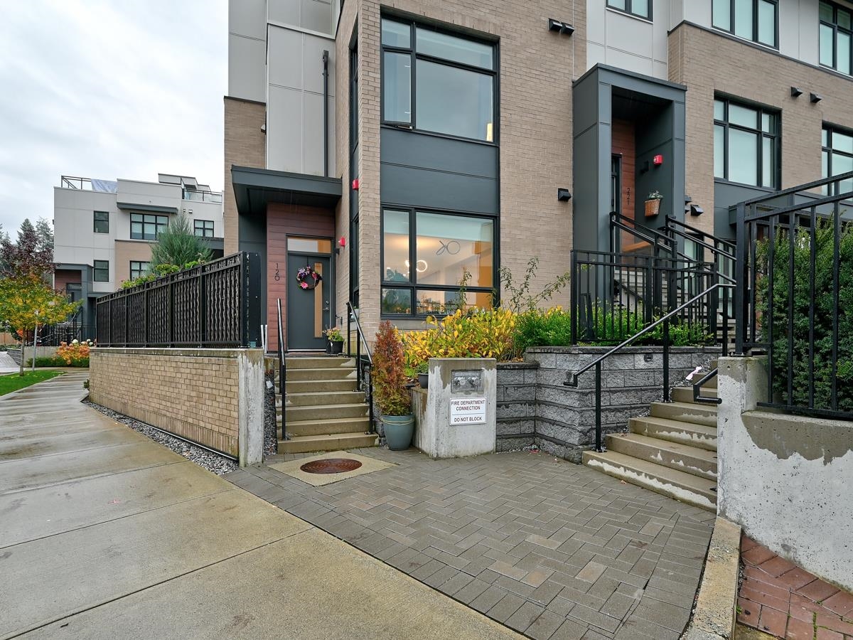 120 2035 GLENAIRE DRIVE Unit: 120