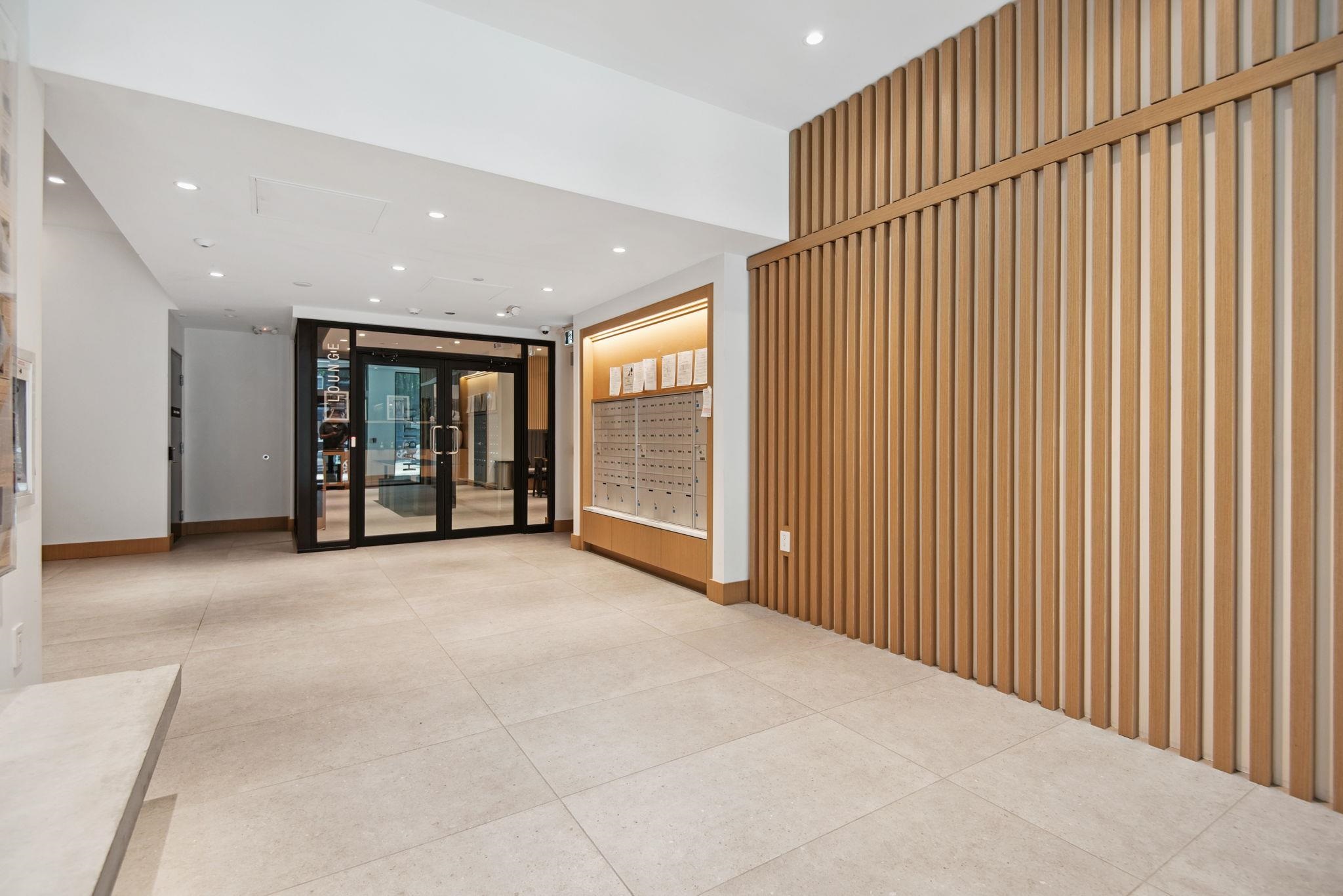 321 2520 GUELPH STREET Unit: 321