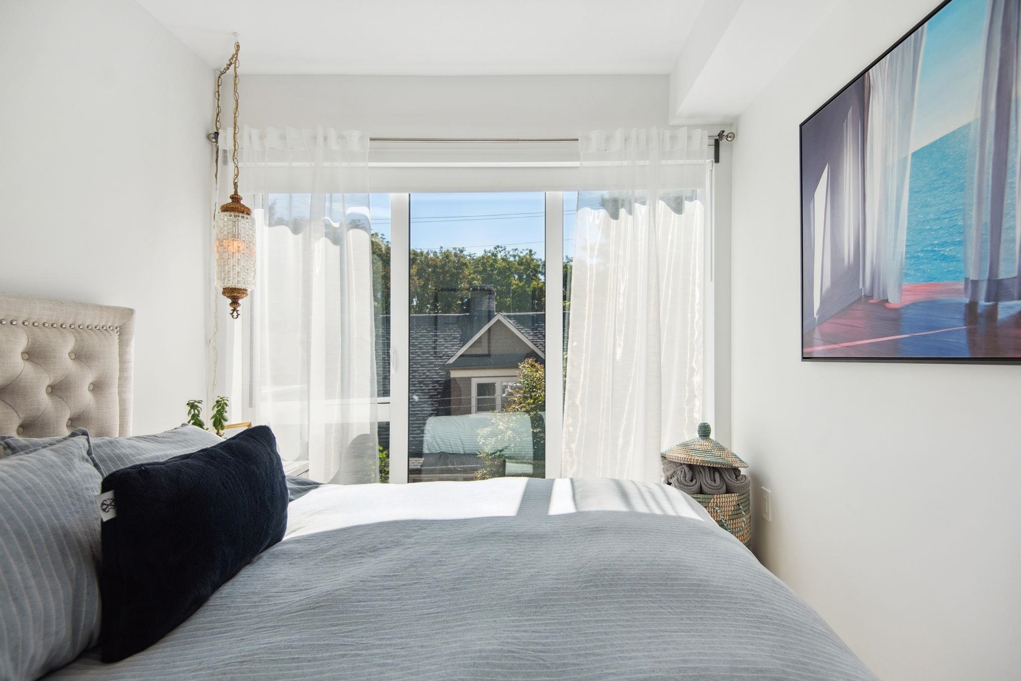 321 2520 GUELPH STREET Unit: 321