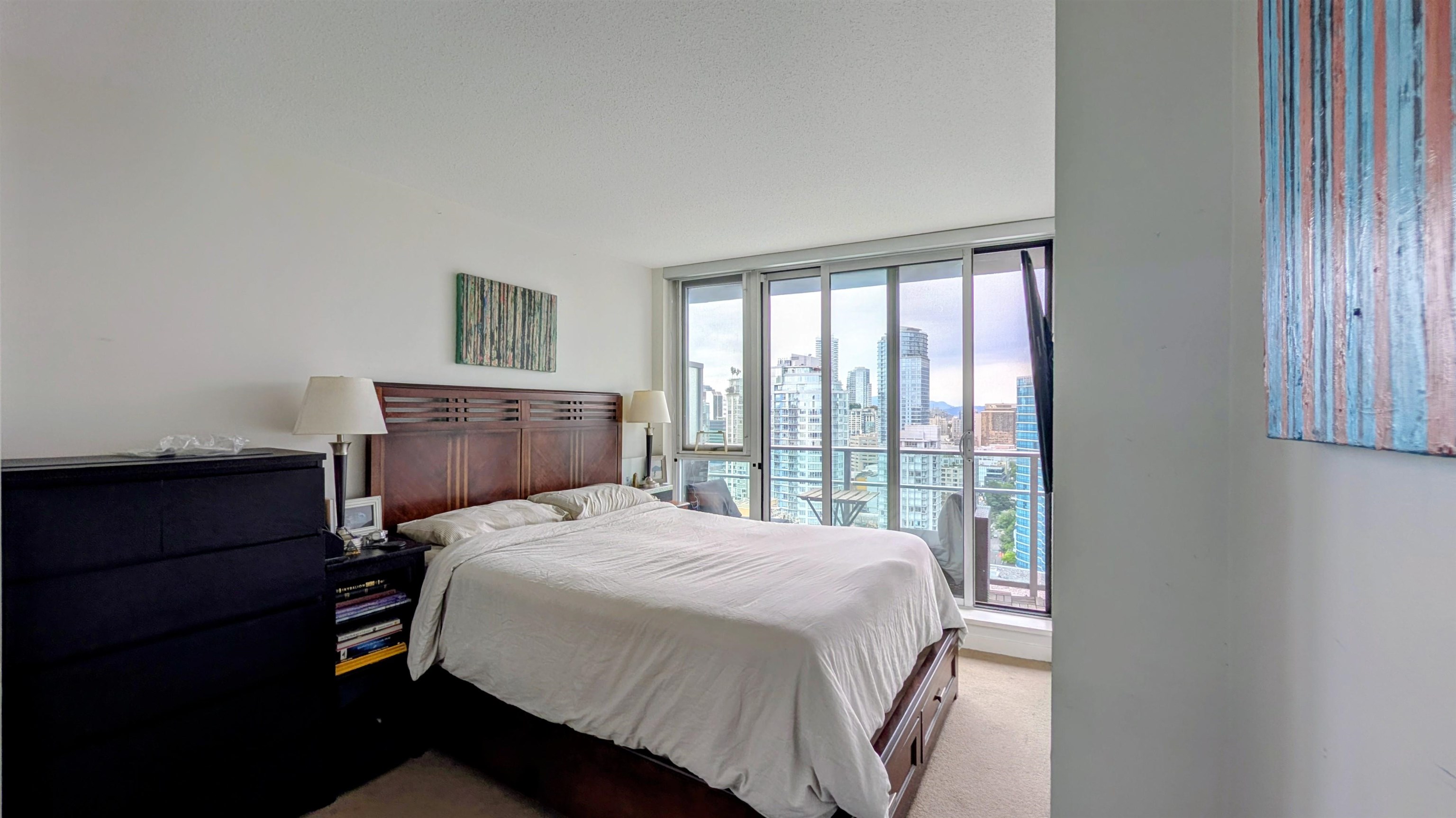 3301 233 ROBSON STREET Unit: 3301