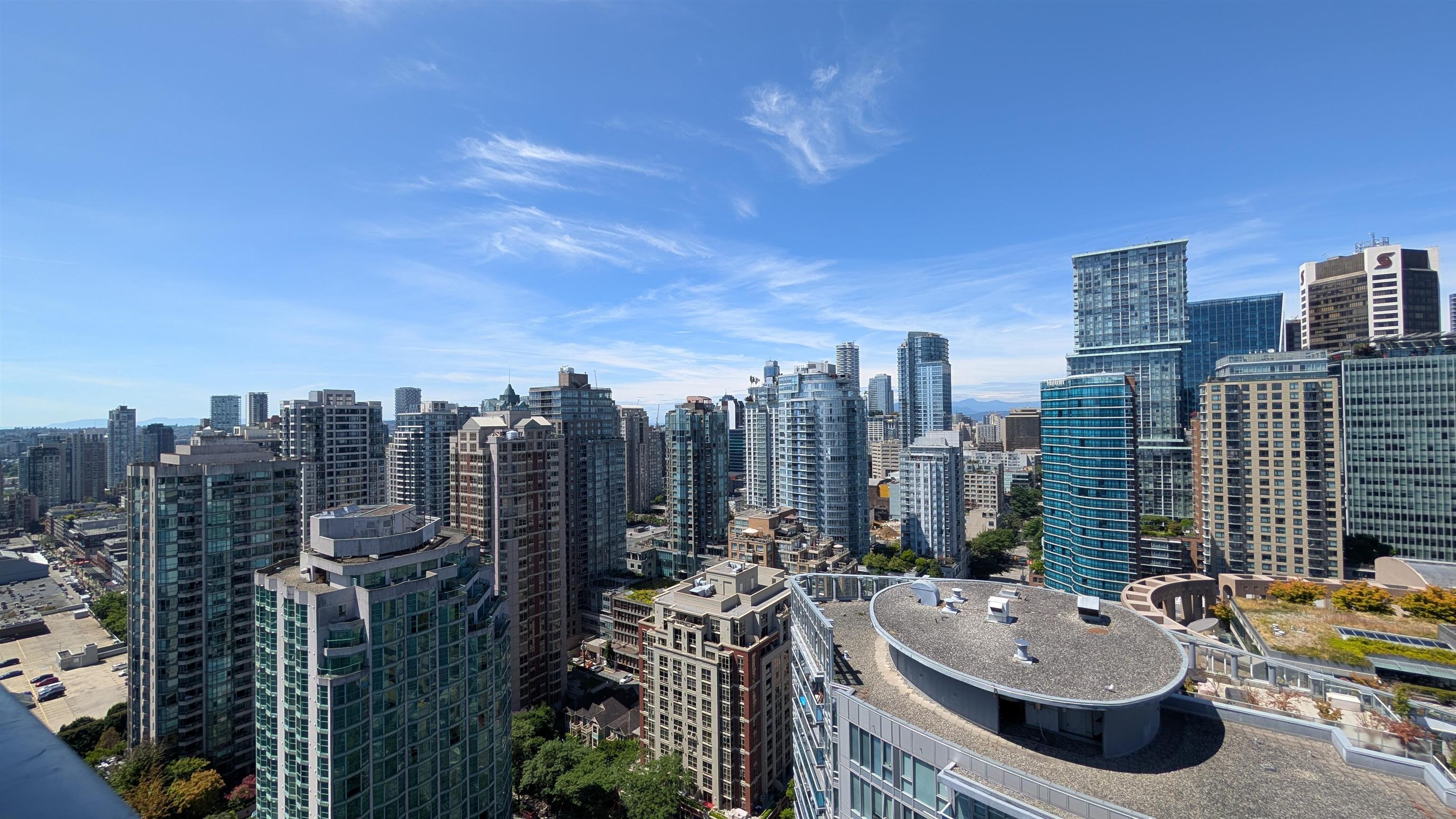 3301 233 ROBSON STREET Unit: 3301