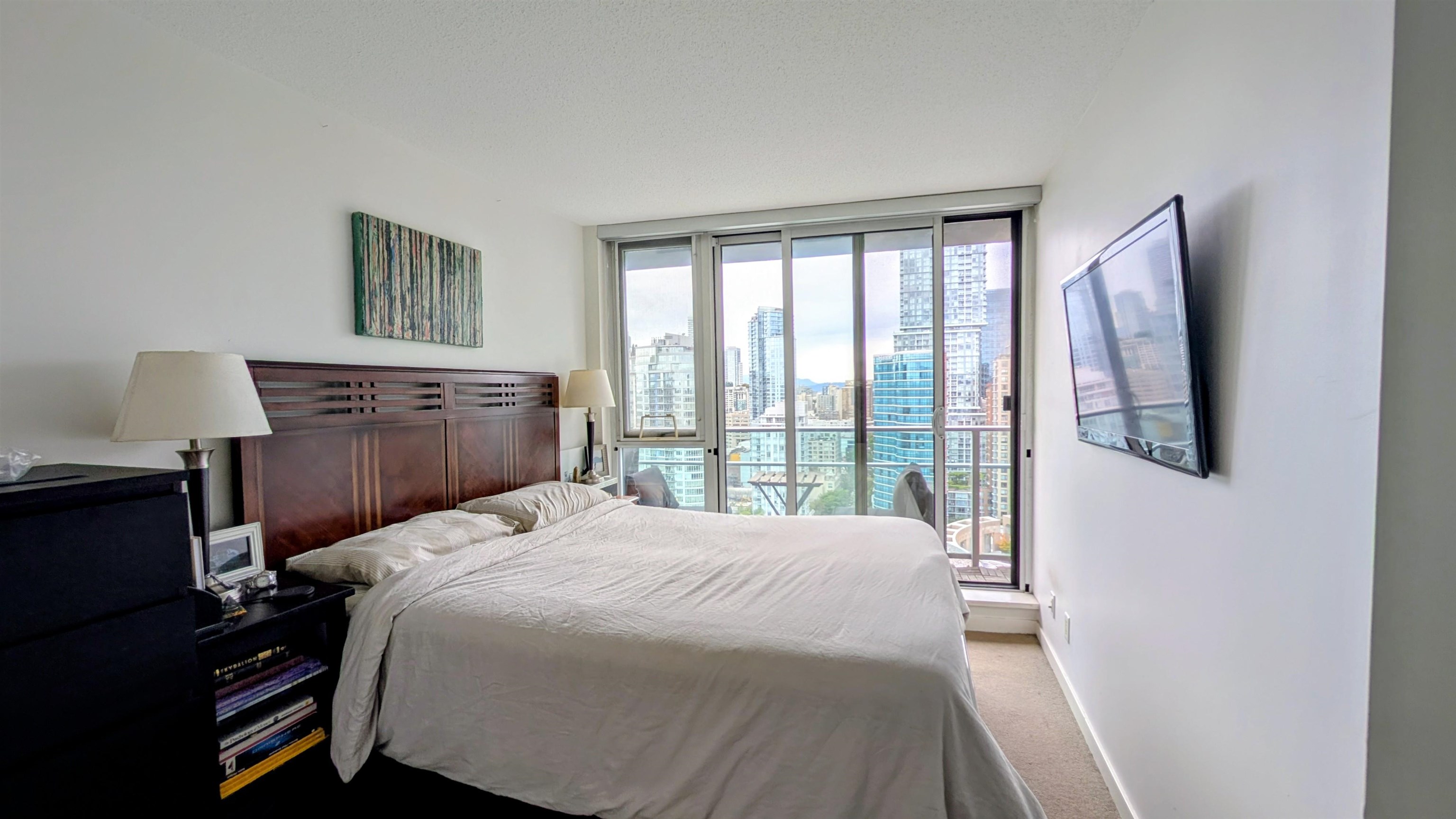 3301 233 ROBSON STREET Unit: 3301