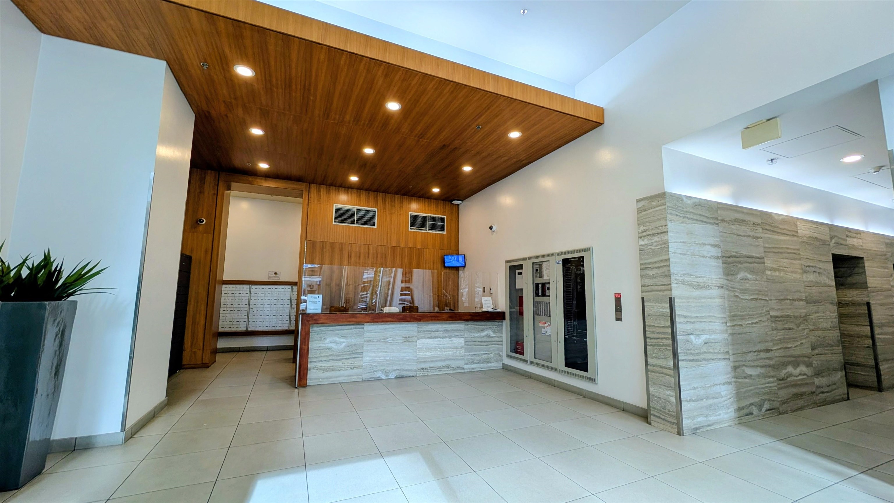 3301 233 ROBSON STREET Unit: 3301