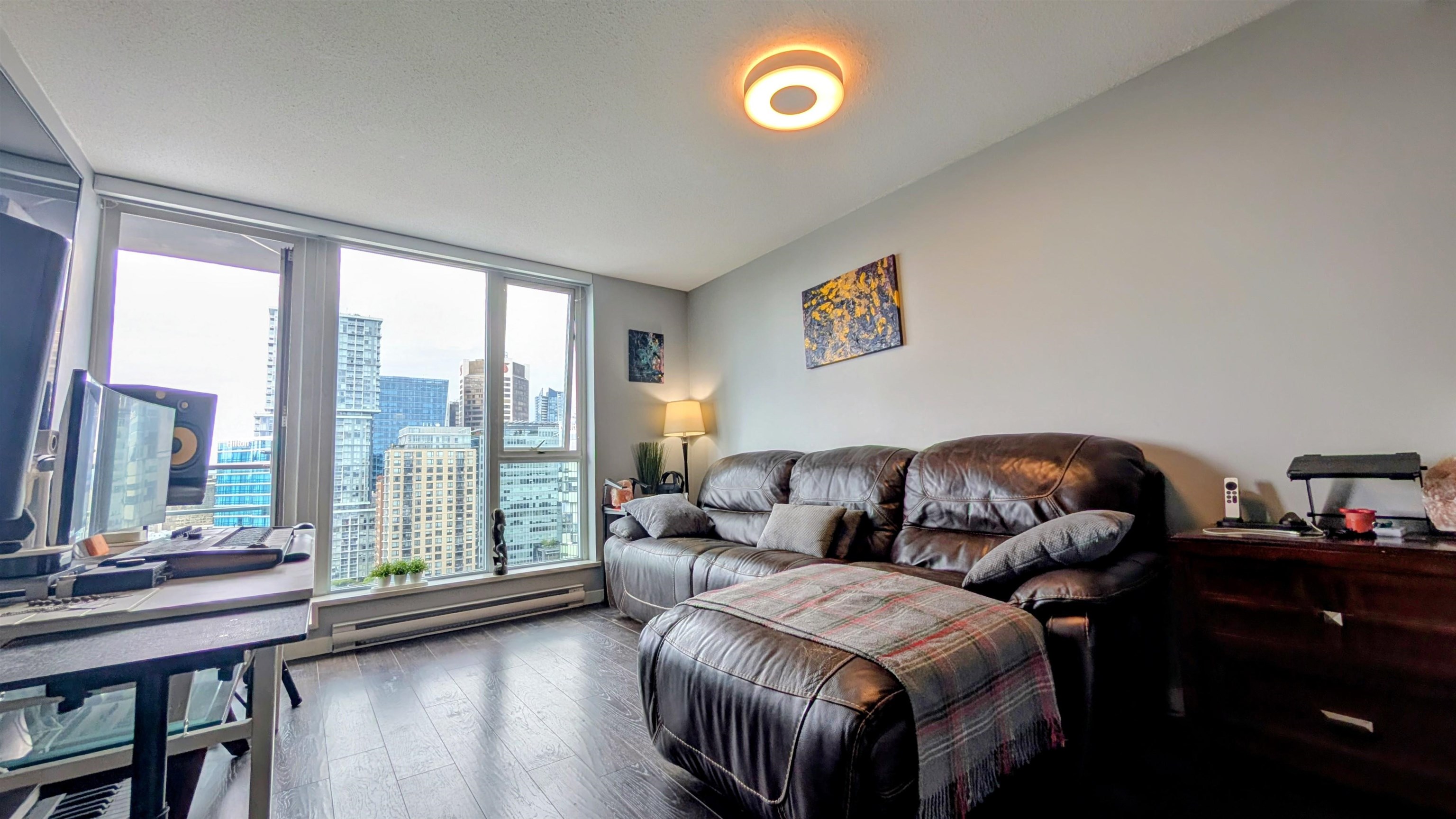 3301 233 ROBSON STREET Unit: 3301