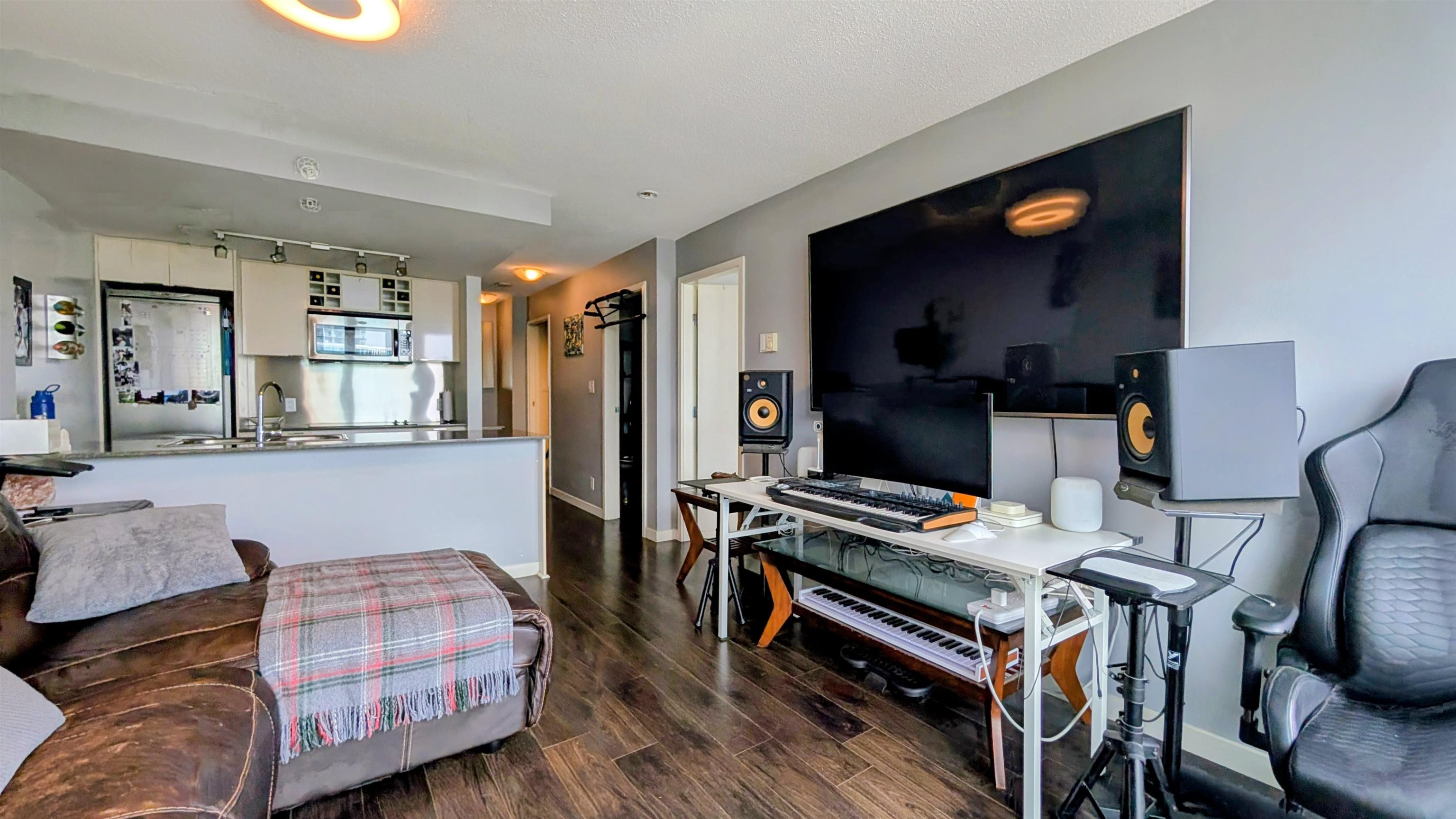 3301 233 ROBSON STREET Unit: 3301