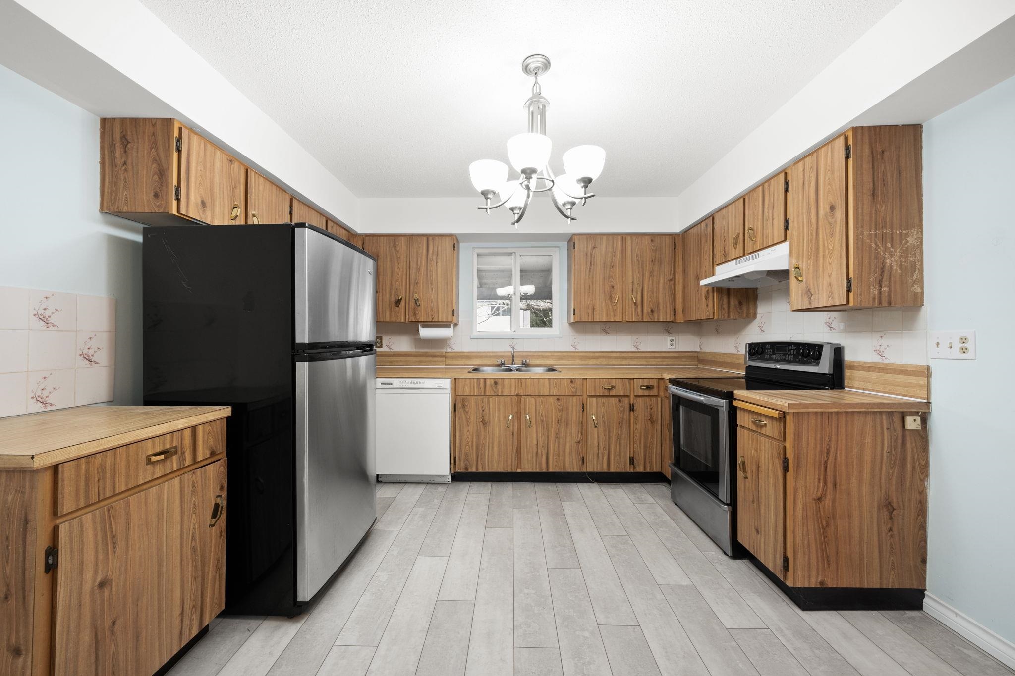 1140 LANSDOWNE DRIVE