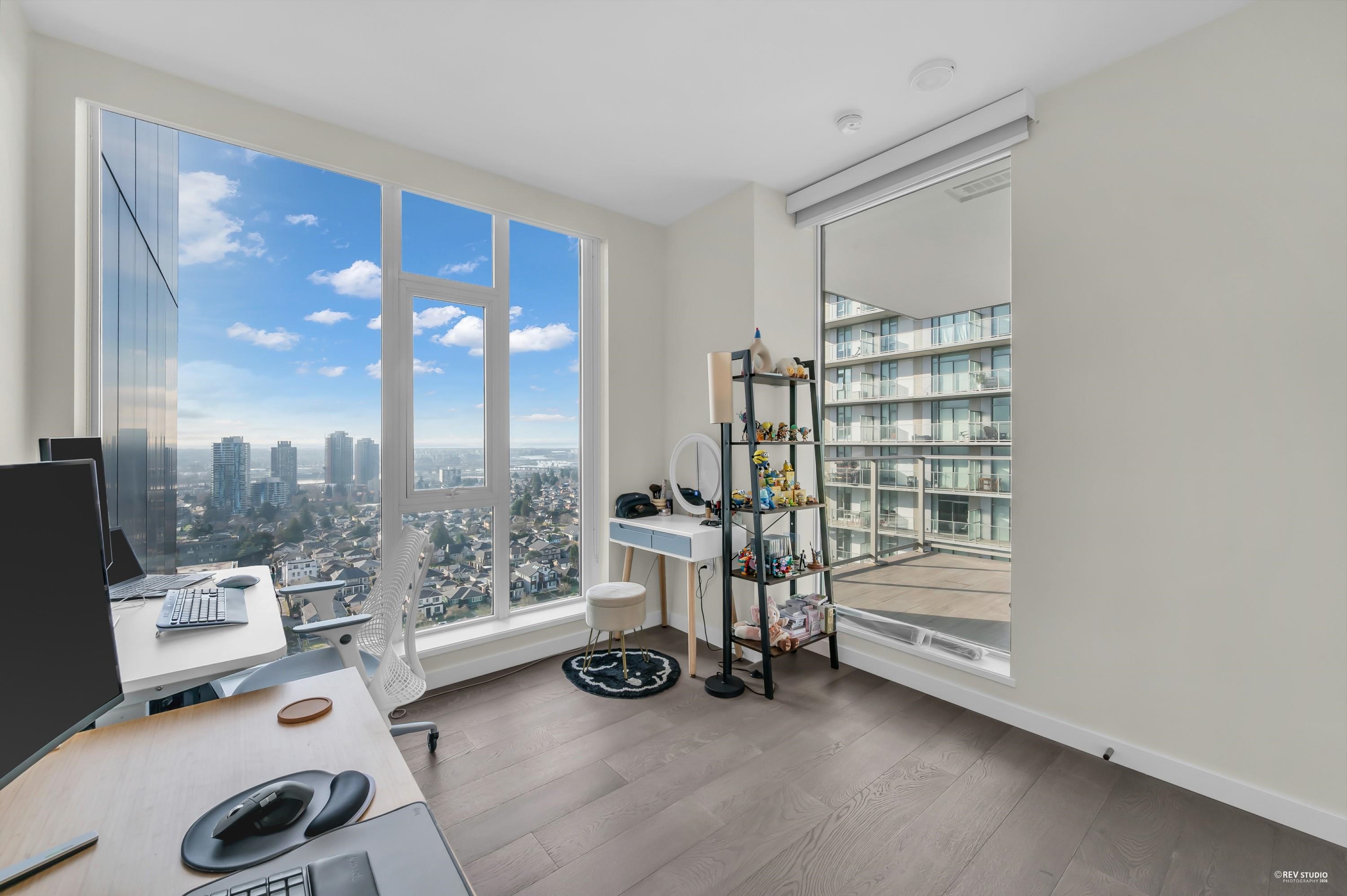 1906 7433 CAMBIE STREET Unit: 1906