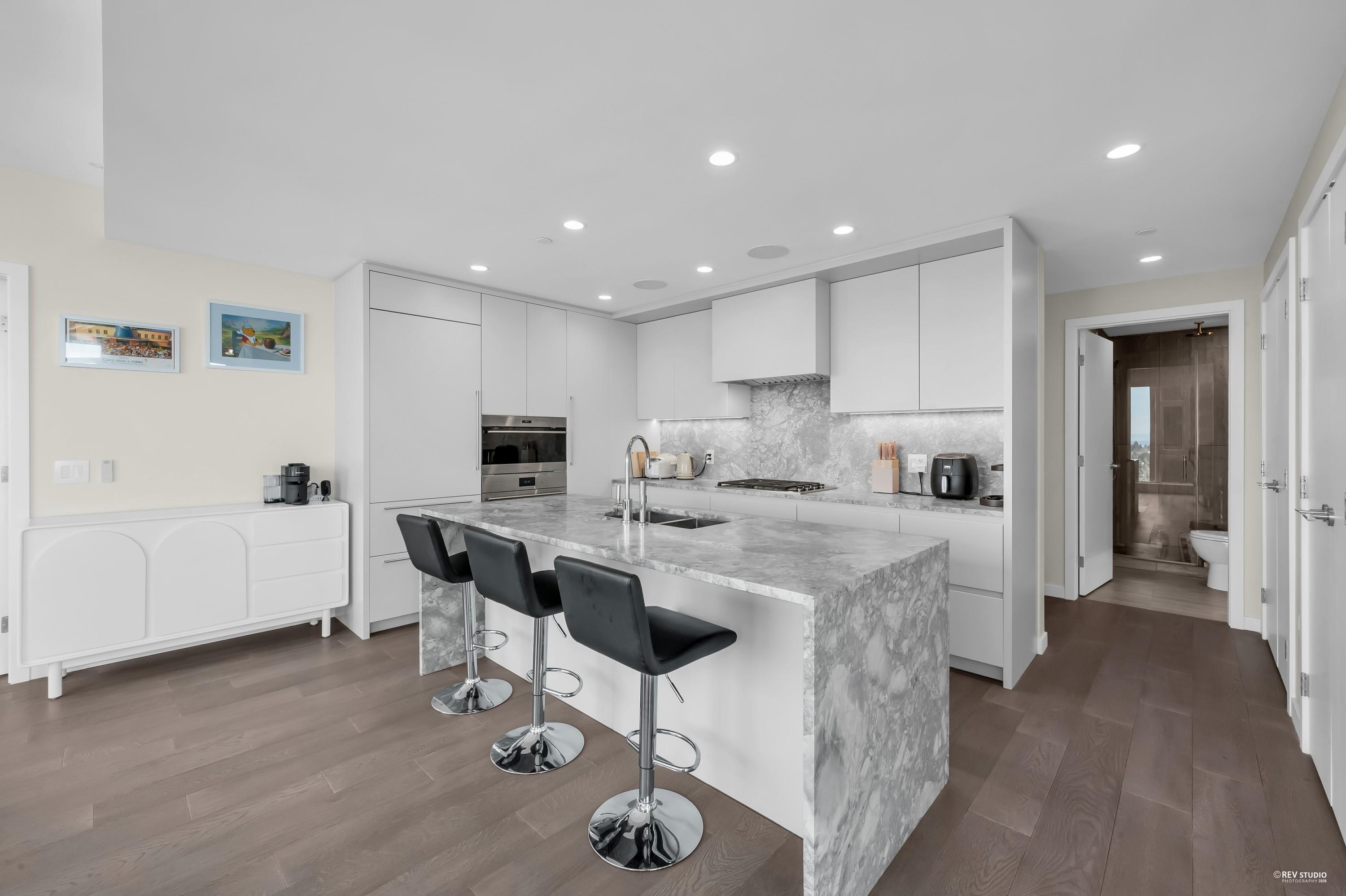 1906 7433 CAMBIE STREET Unit: 1906