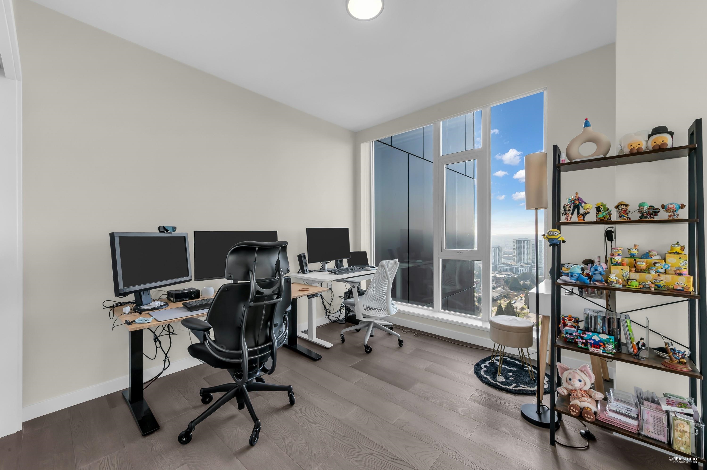 1906 7433 CAMBIE STREET Unit: 1906