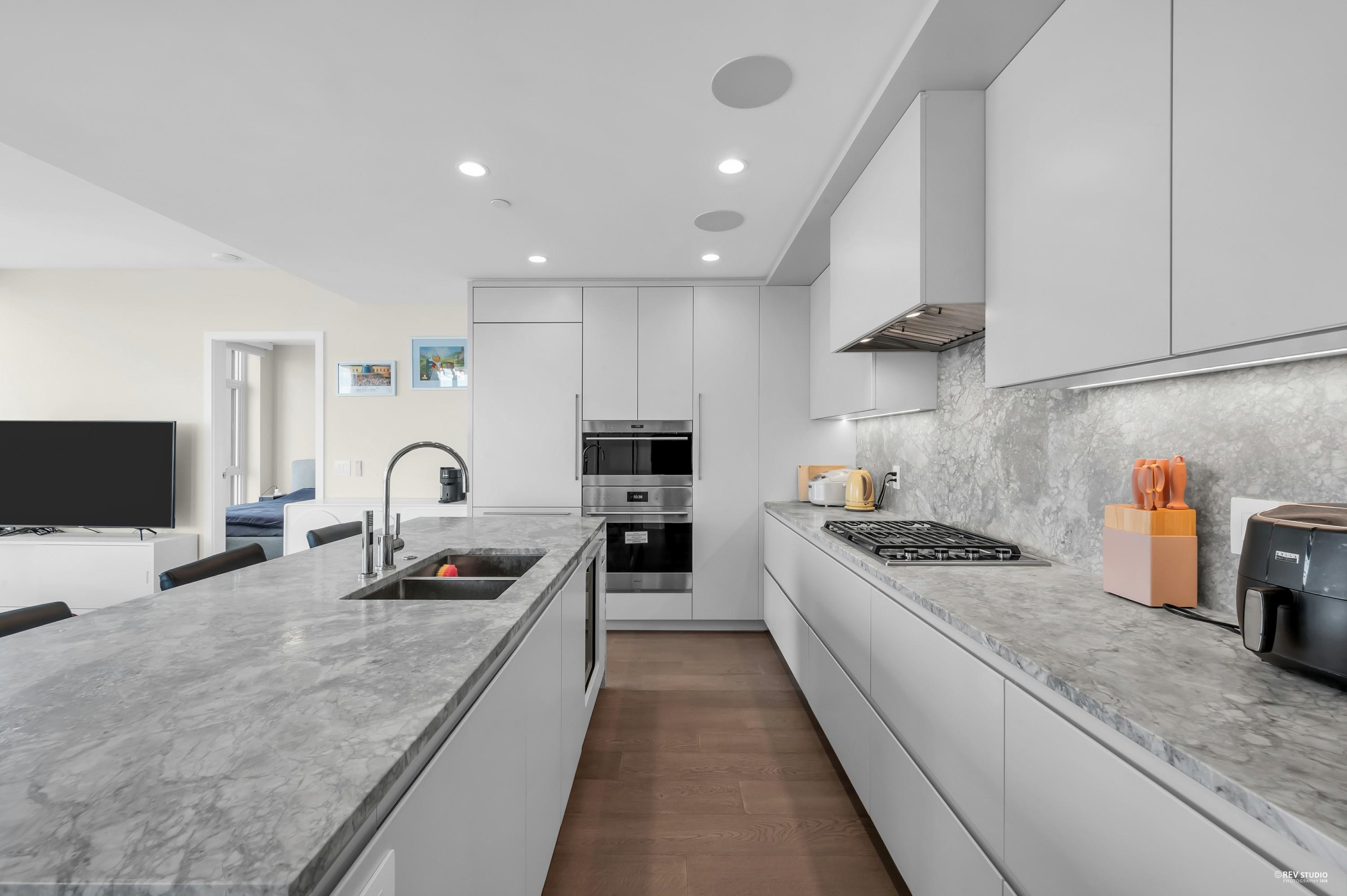 1906 7433 CAMBIE STREET Unit: 1906