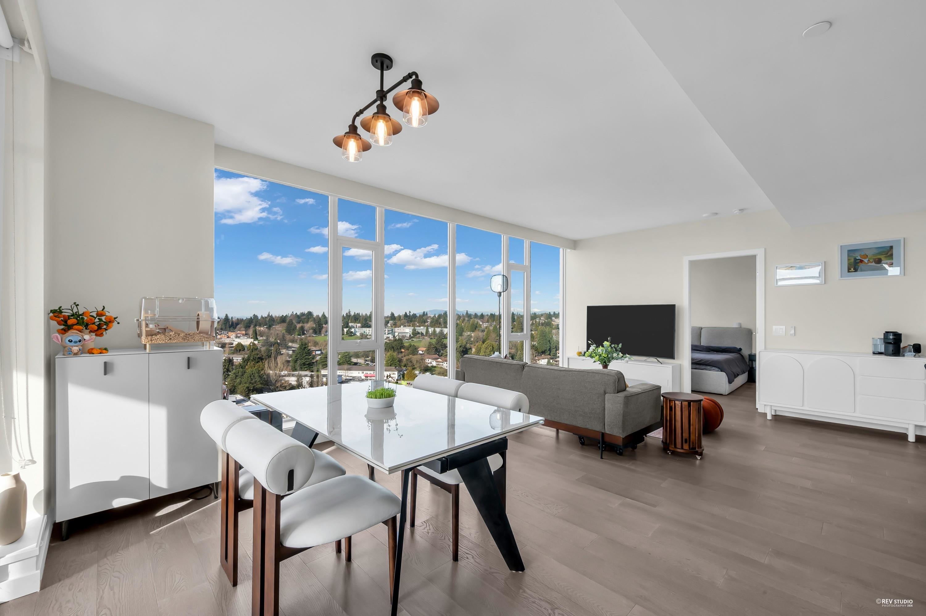 1906 7433 CAMBIE STREET Unit: 1906