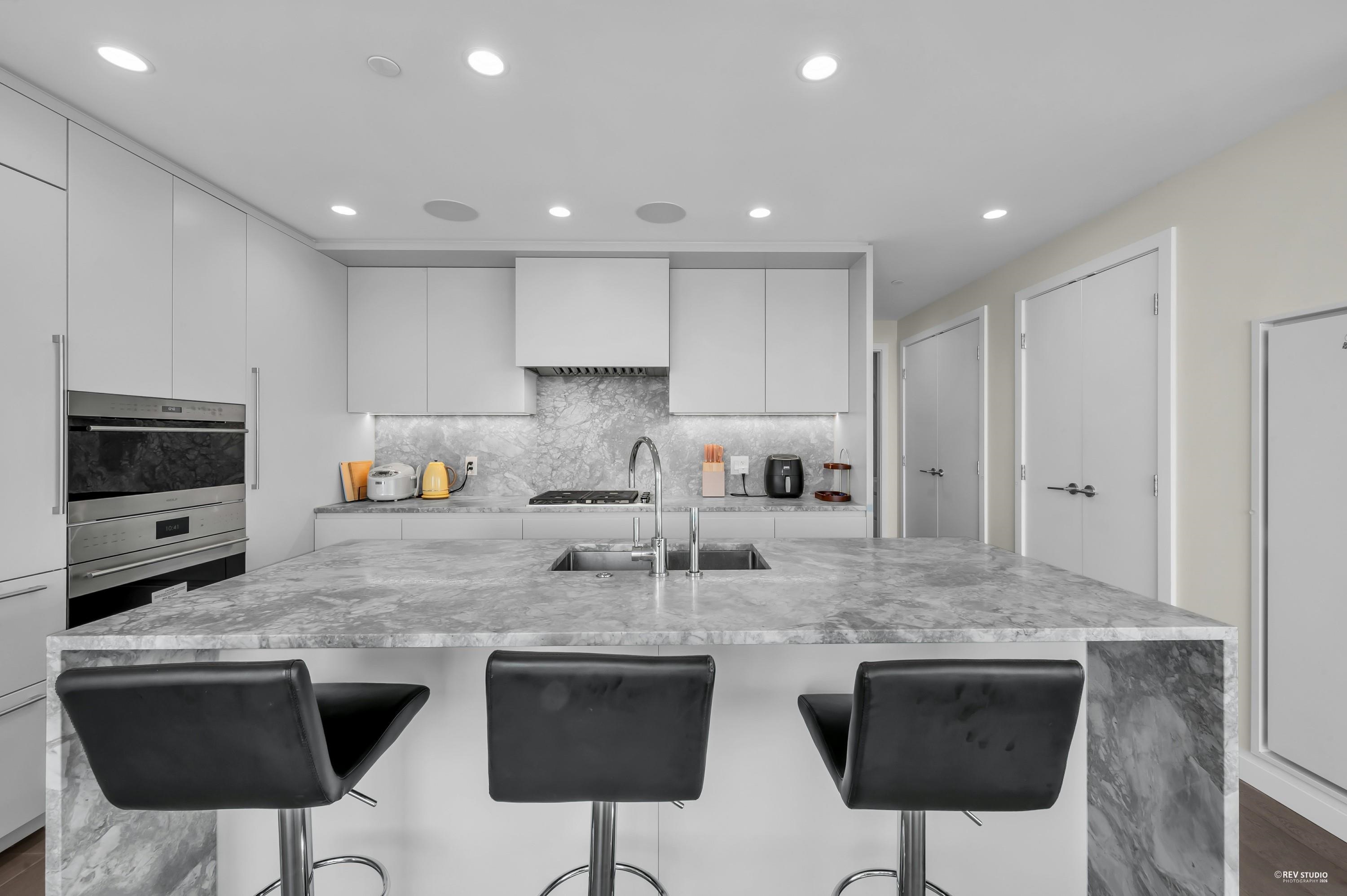 1906 7433 CAMBIE STREET Unit: 1906