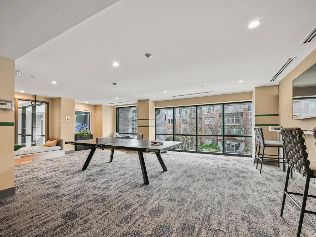 102 9213 ODLIN ROAD Unit: 102