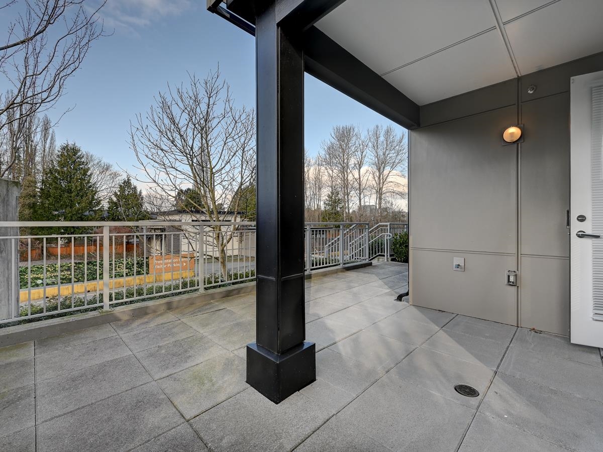 102 9213 ODLIN ROAD Unit: 102