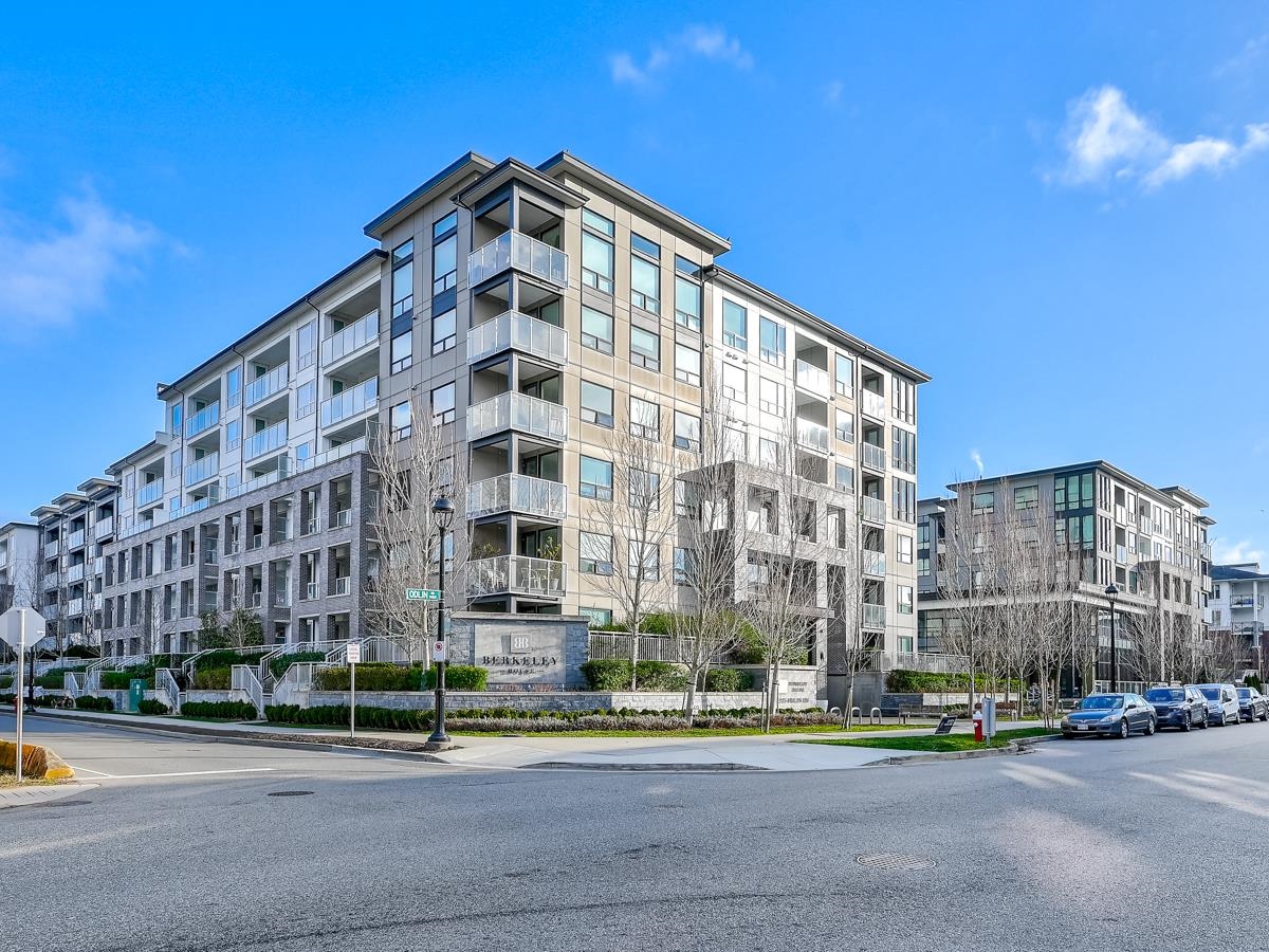 102 9213 ODLIN ROAD Unit: 102