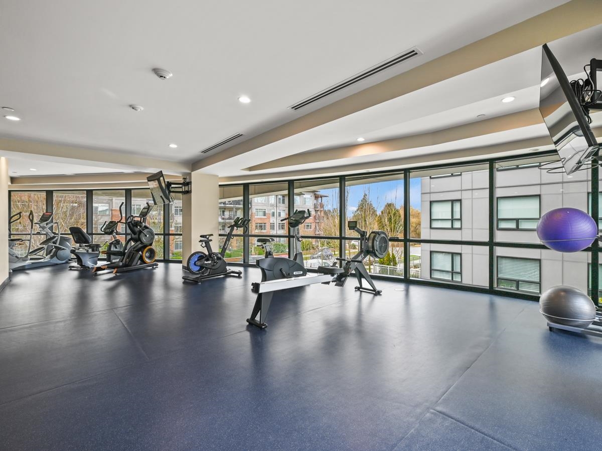 102 9213 ODLIN ROAD Unit: 102