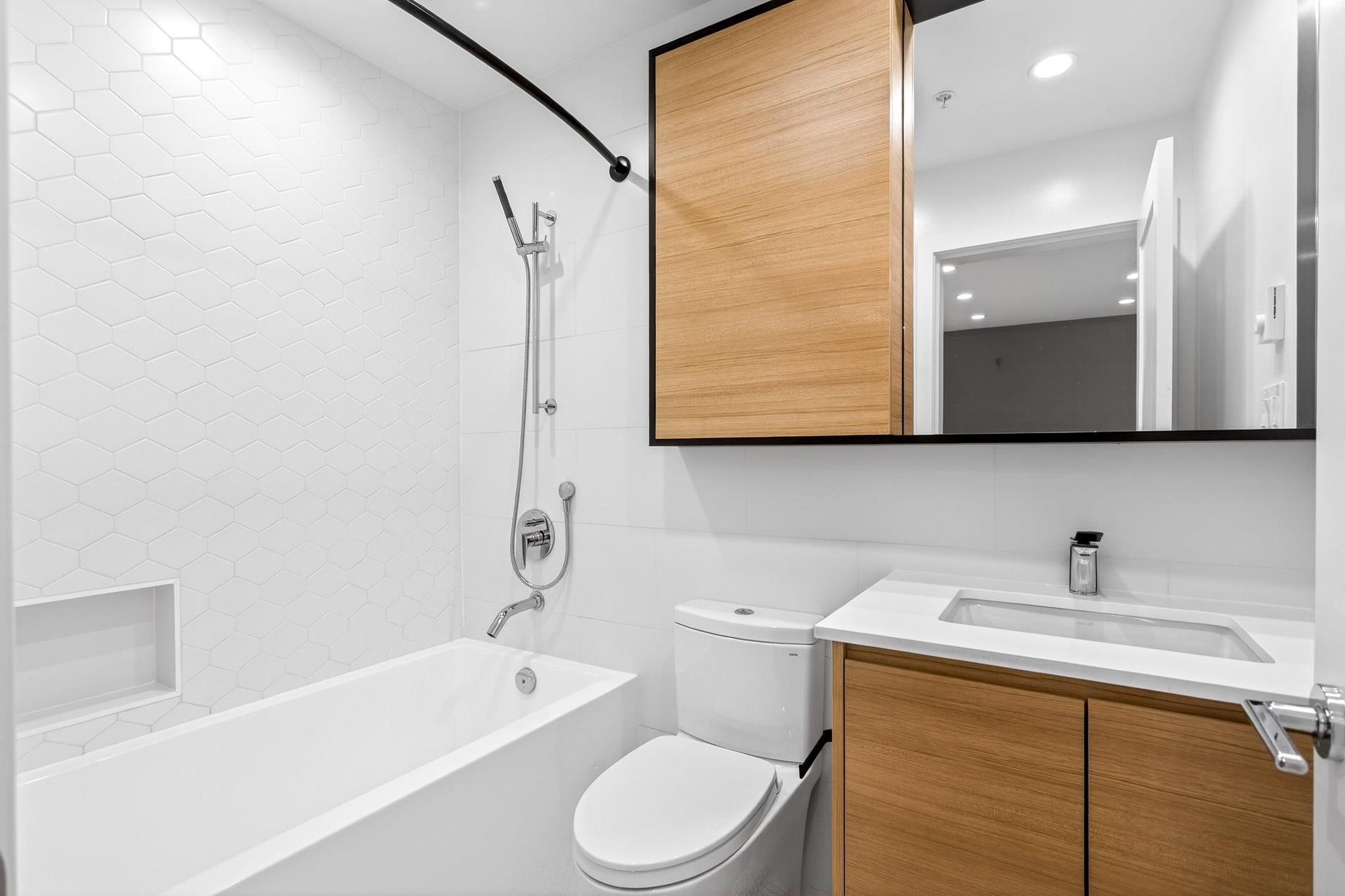 126 55 KLAHANIE DRIVE Unit: 126