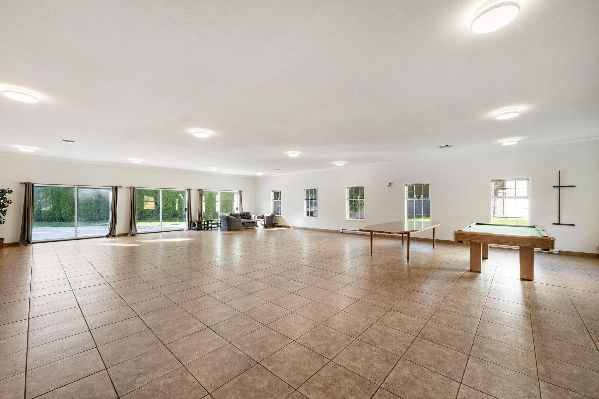 319 13918 72 AVENUE Unit: 319